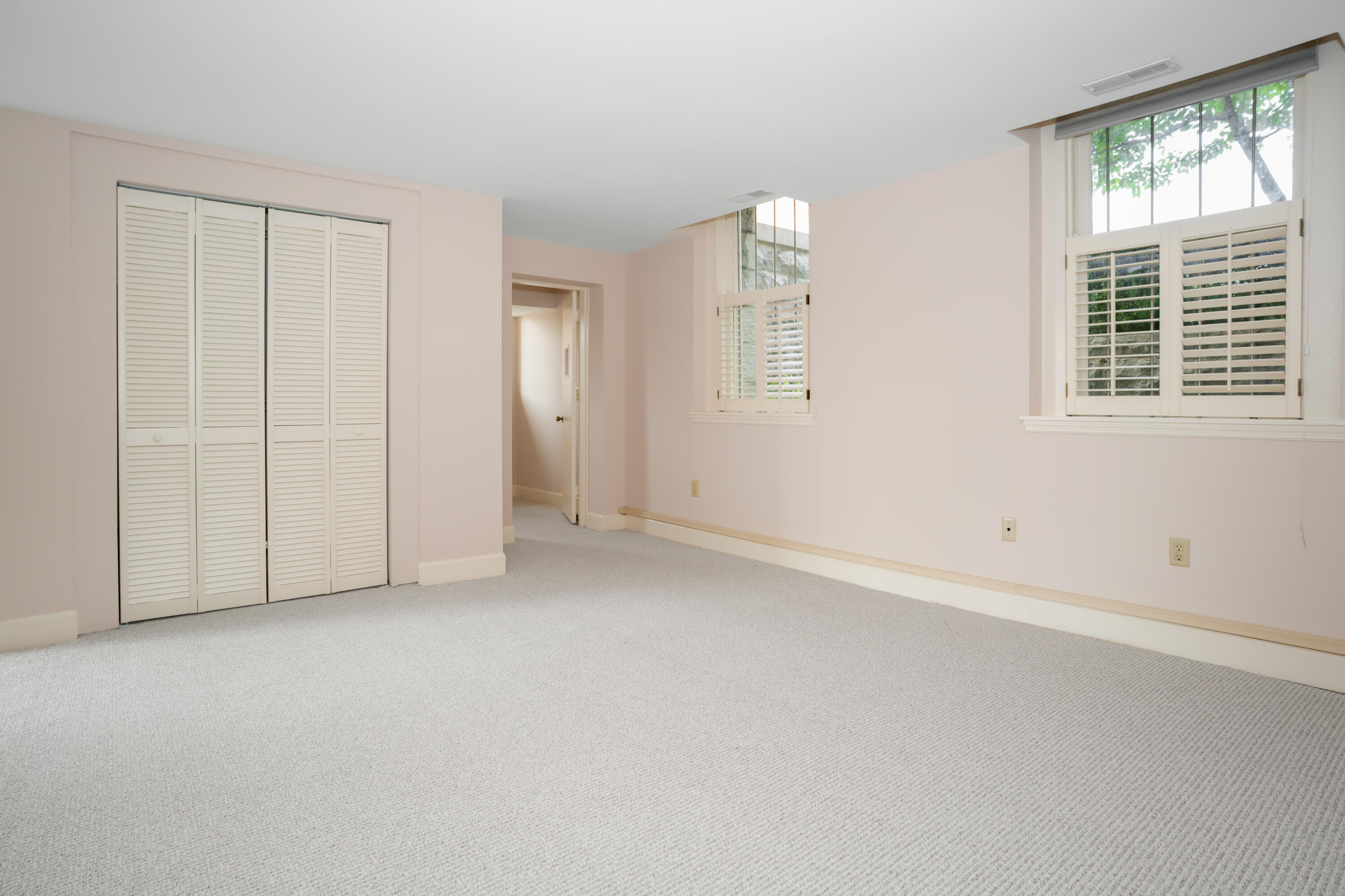 900 Vine Street, 3