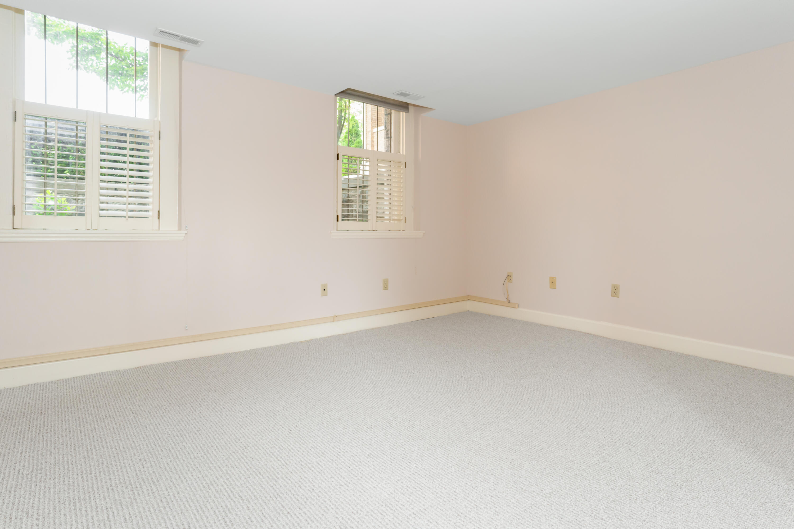 900 Vine Street, 3