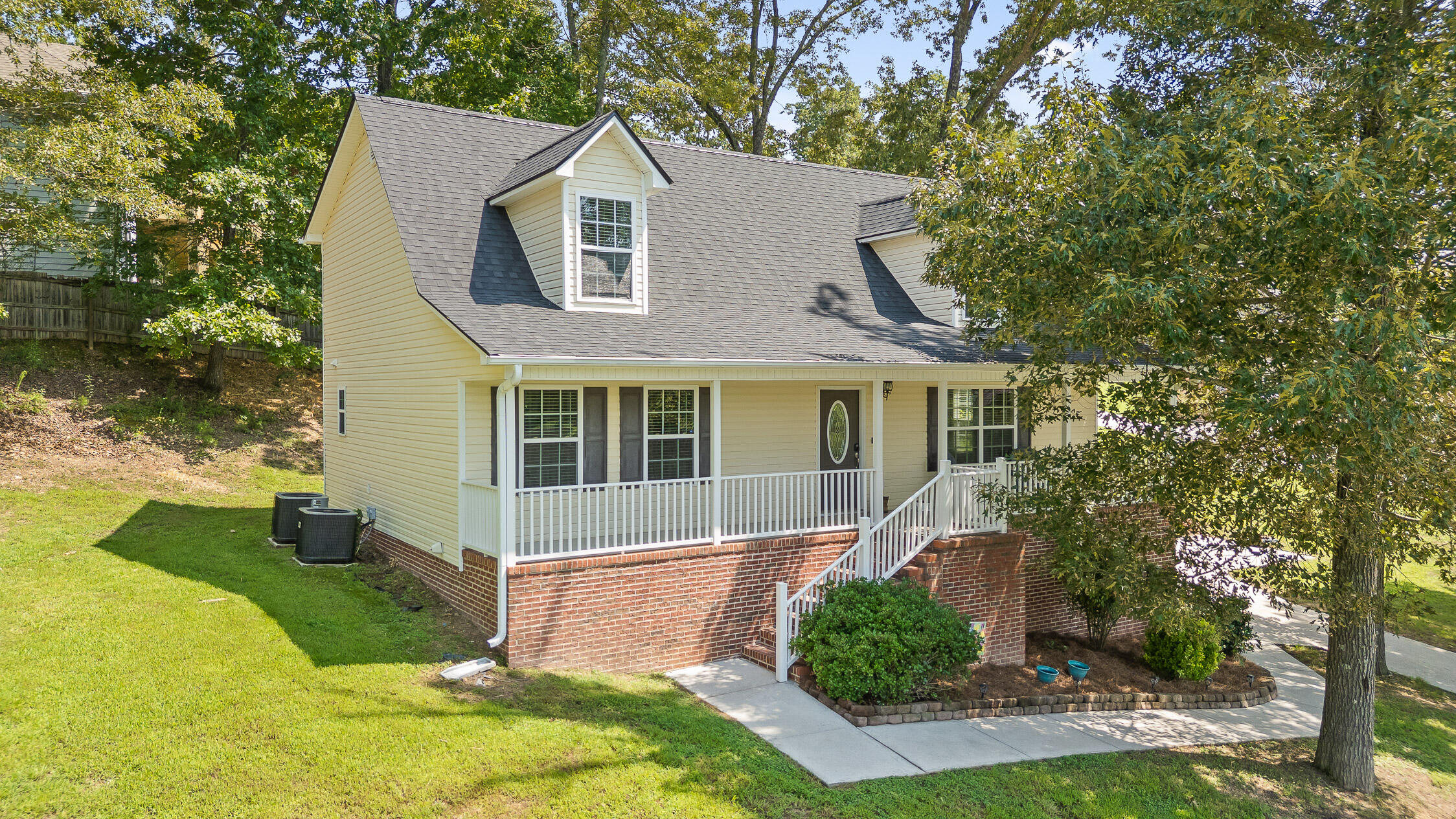 10144 Hunters Hollow Drive