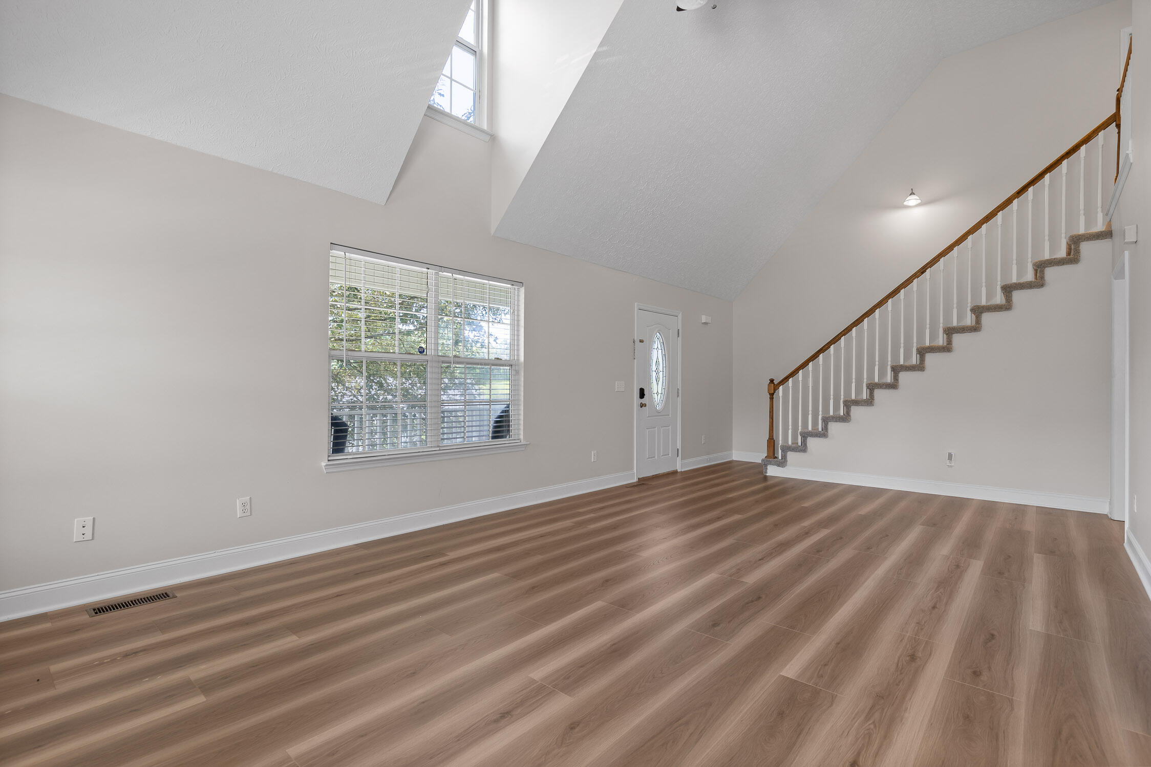 10144 Hunters Hollow Drive