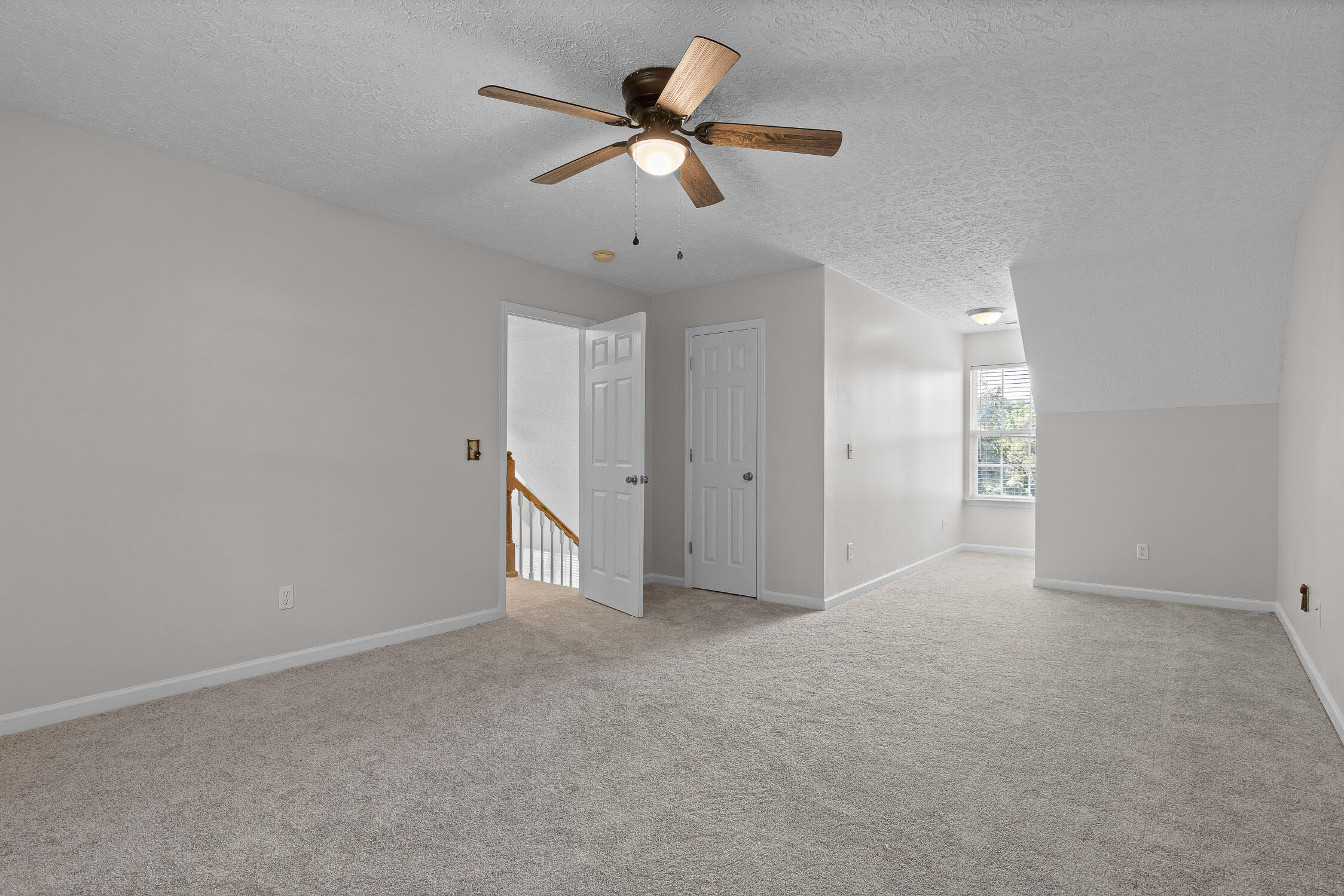 10144 Hunters Hollow Drive