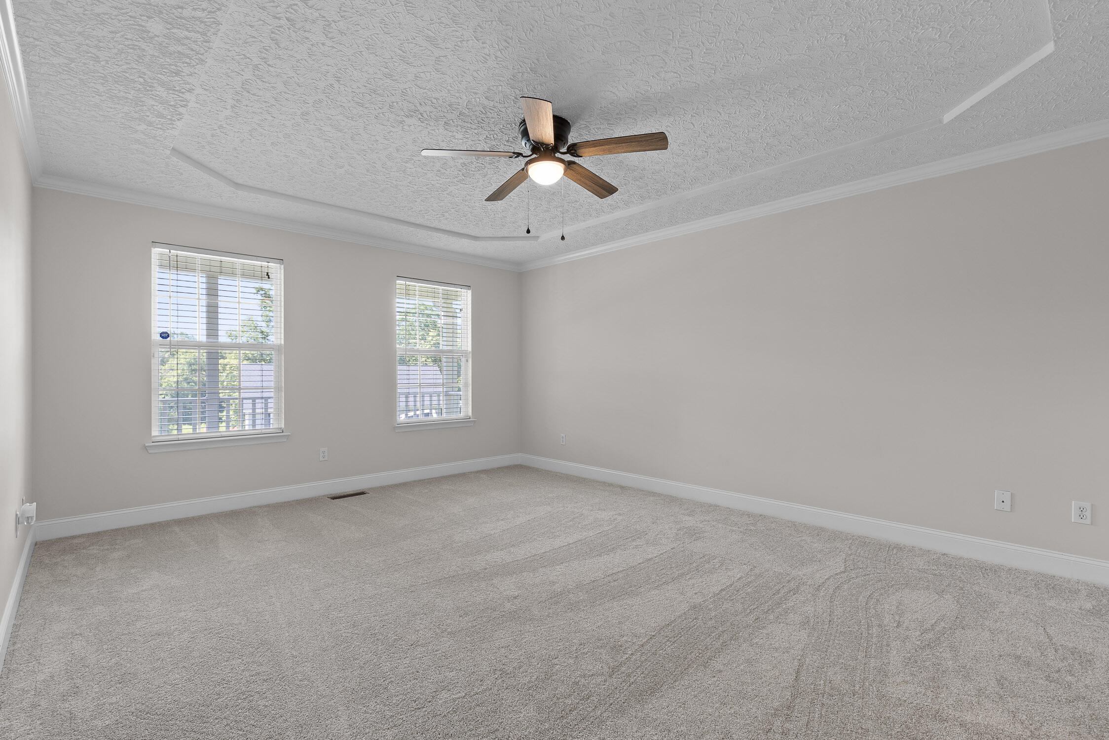 10144 Hunters Hollow Drive