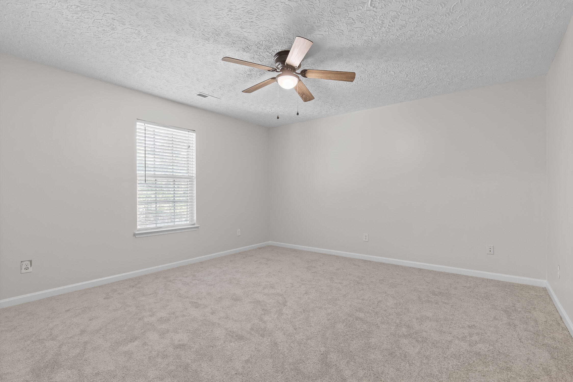 10144 Hunters Hollow Drive
