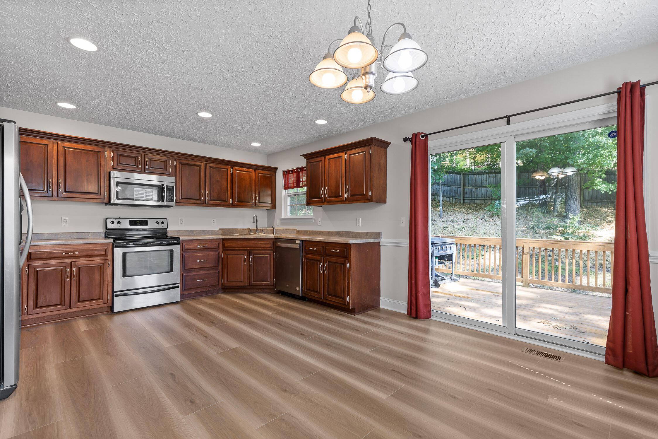 10144 Hunters Hollow Drive