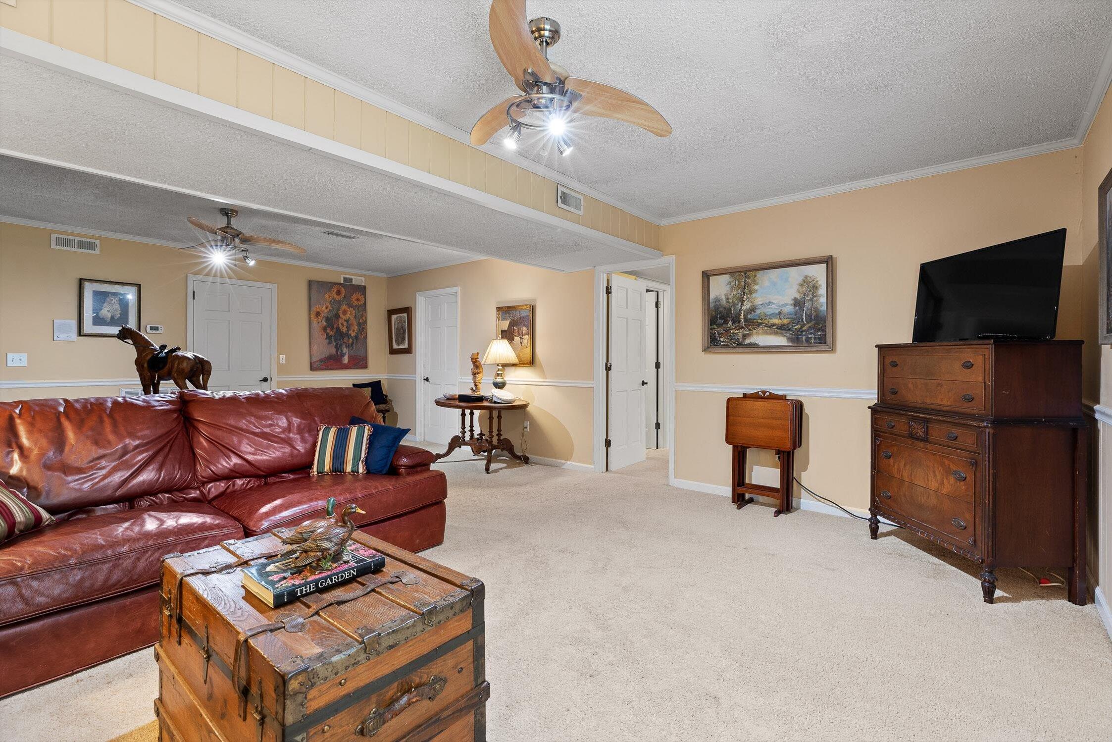 1211 Rocky Dell Lane