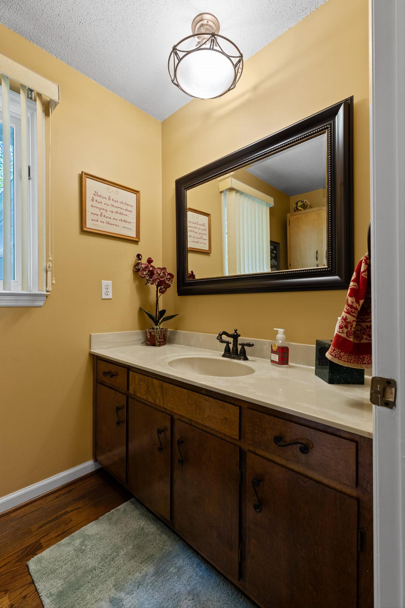 1211 Rocky Dell Lane