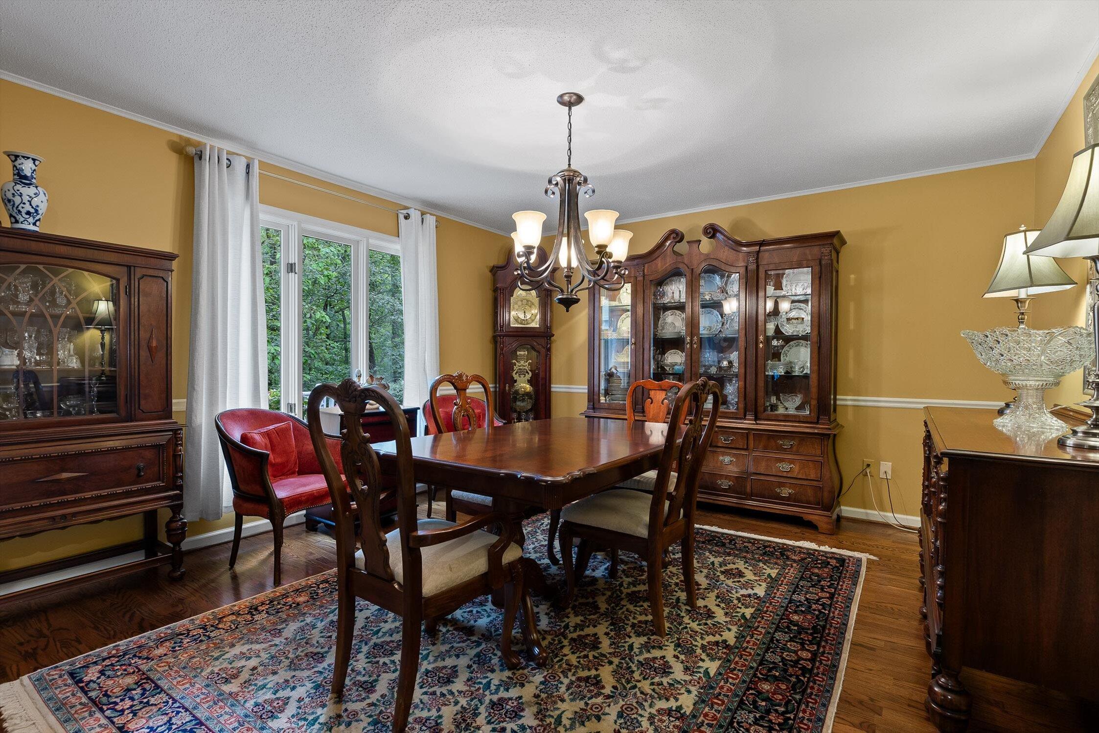 1211 Rocky Dell Lane