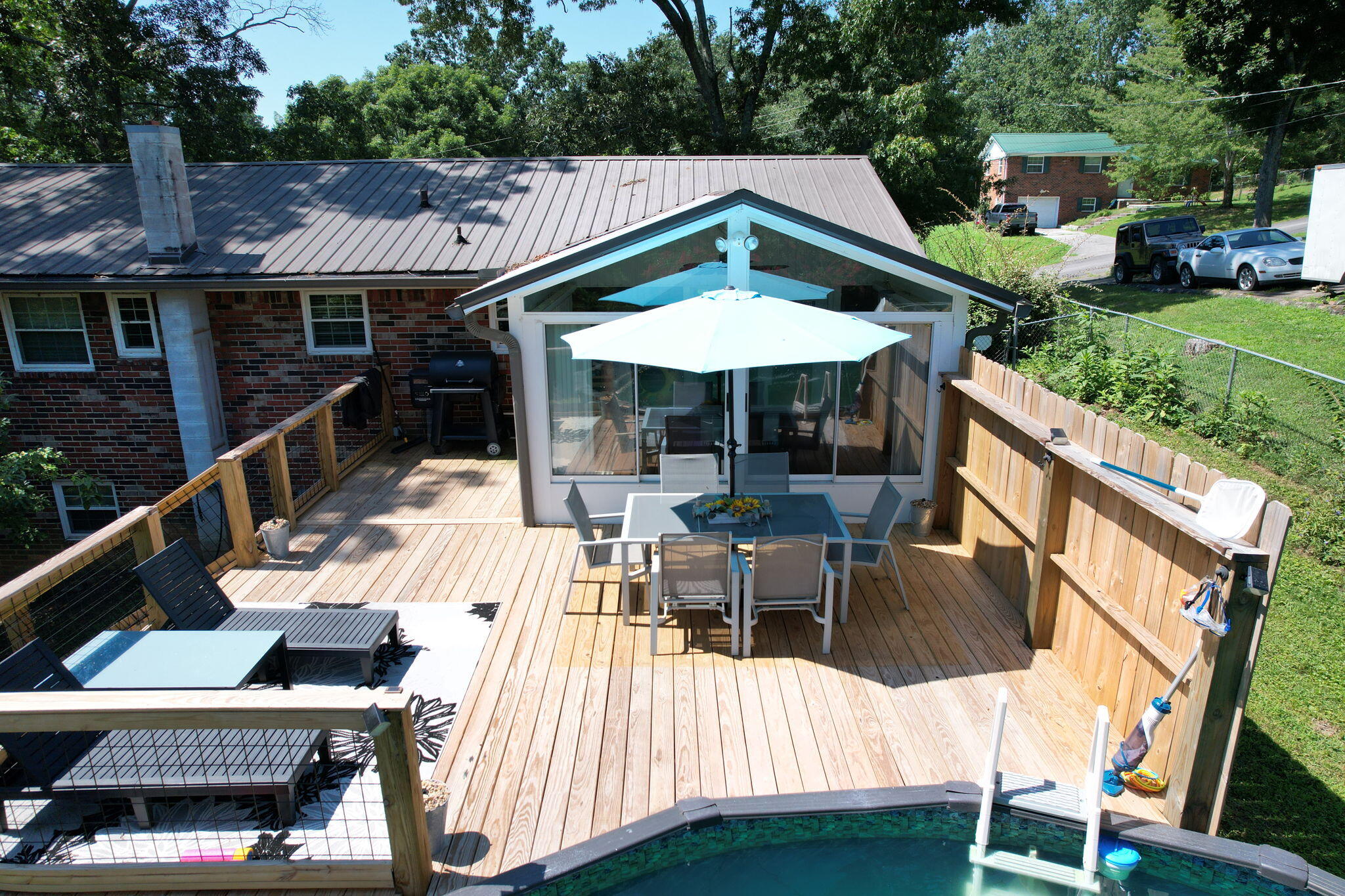 2860 Mcdaris Circle SE, Cleveland