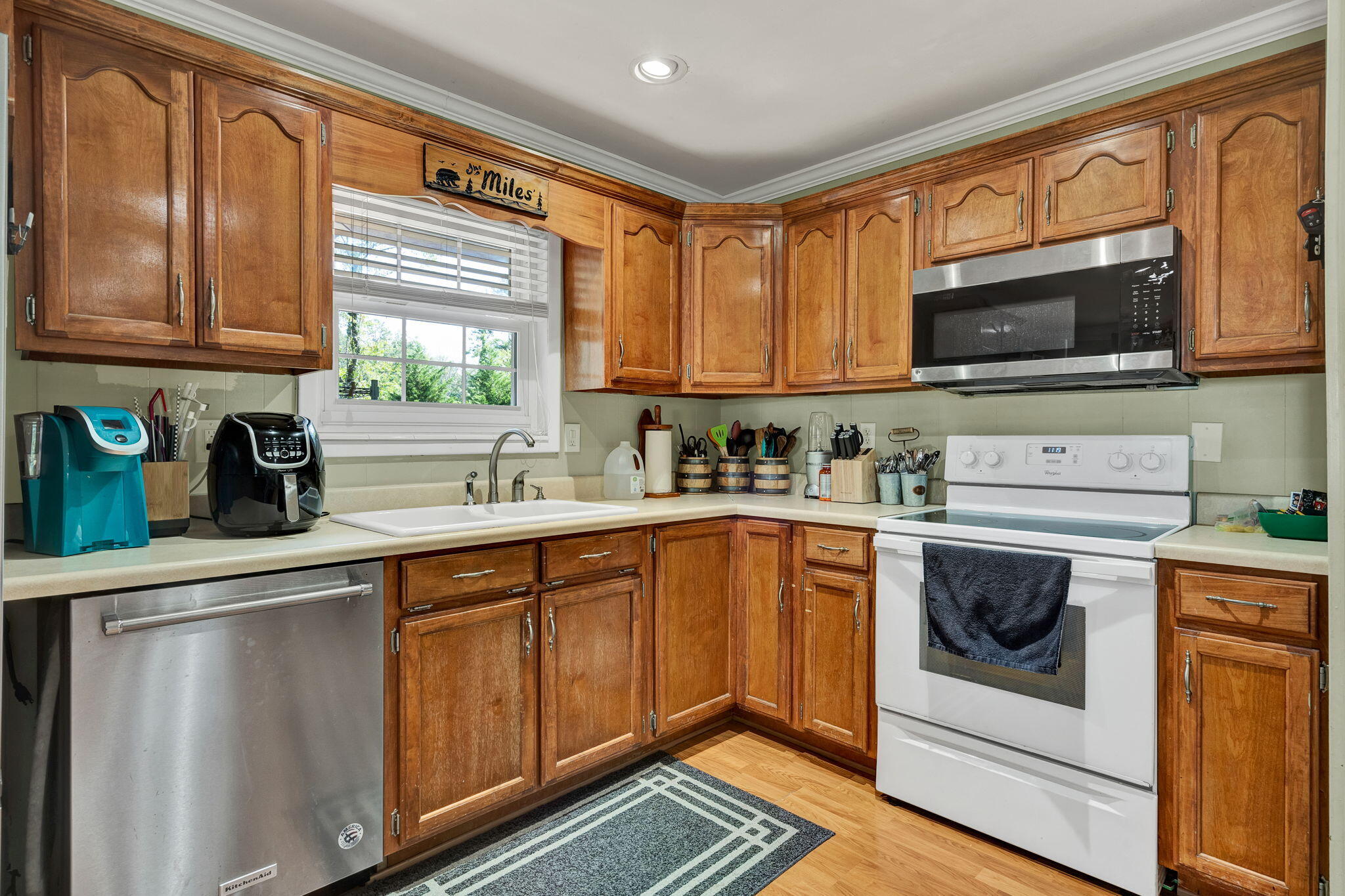 2860 Mcdaris Circle SE, Cleveland