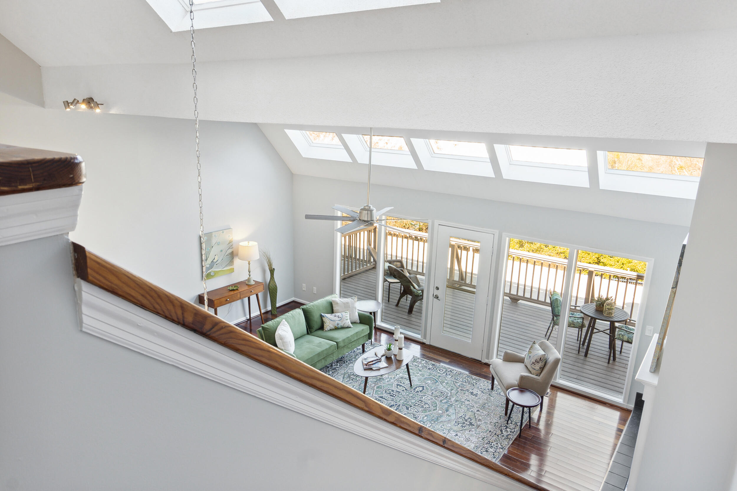 120 Douglas Street, B5