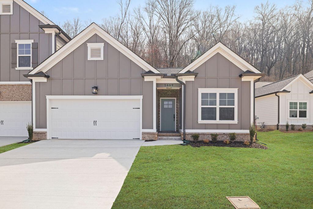 1669 Destiny Drive, 13