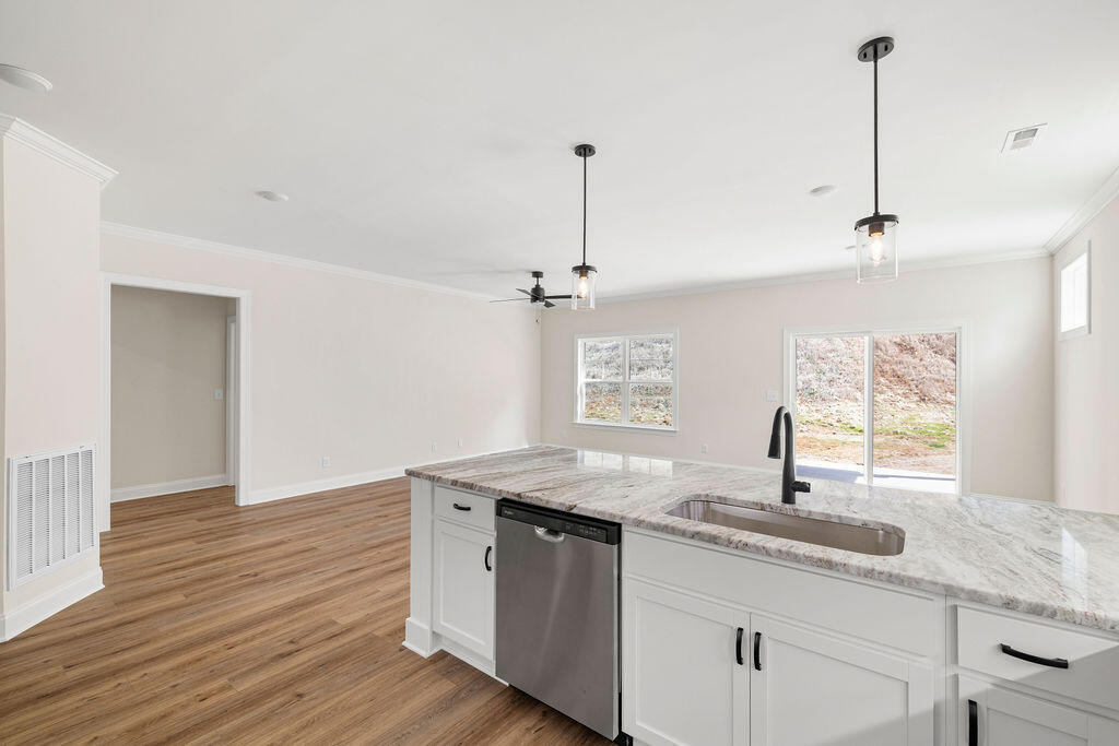 1669 Destiny Drive, 13