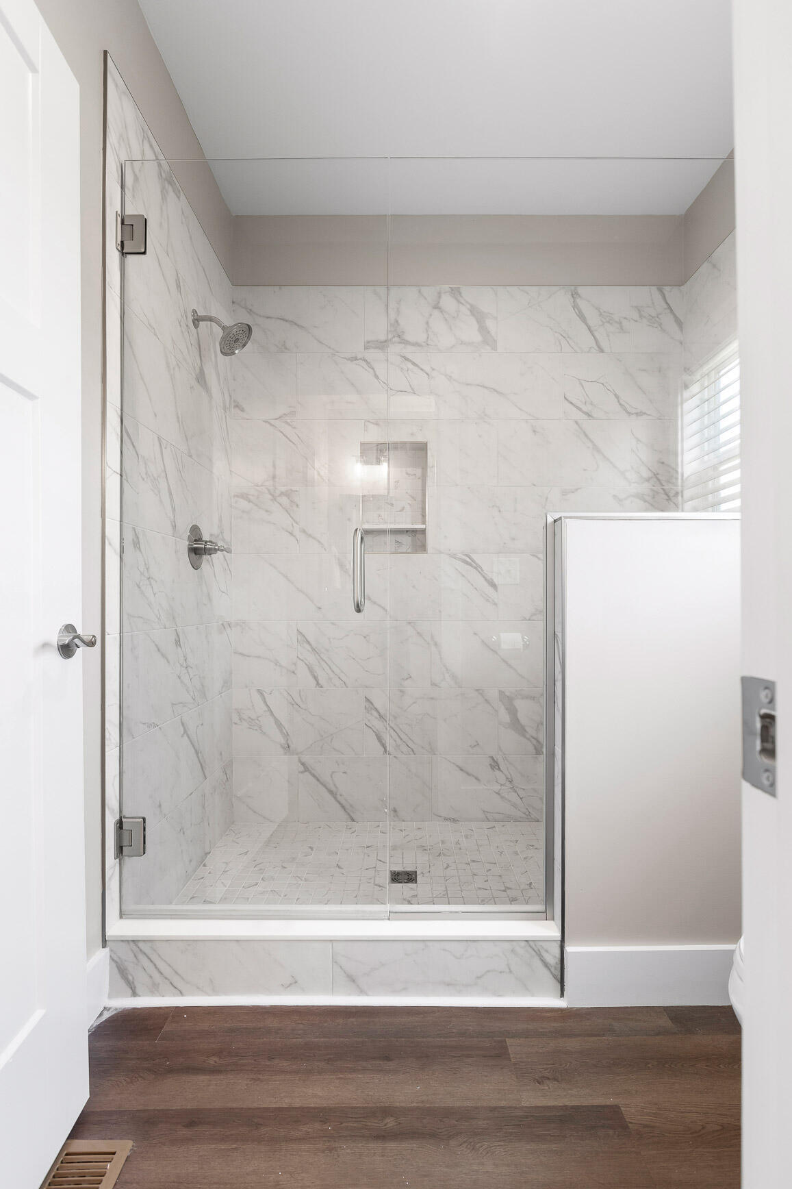 2013 Charles Street NE