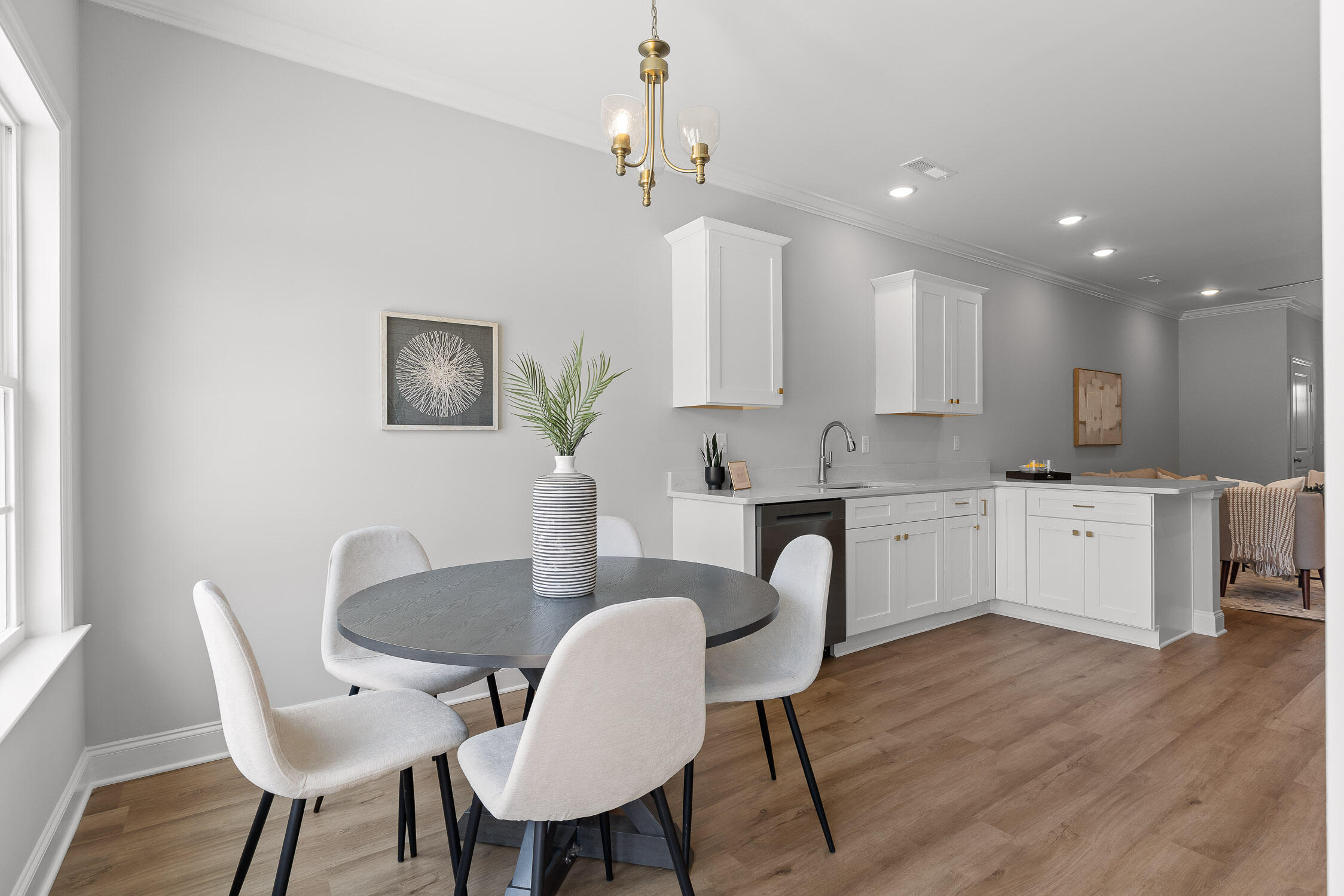 2579 Bannerman Lane, 6