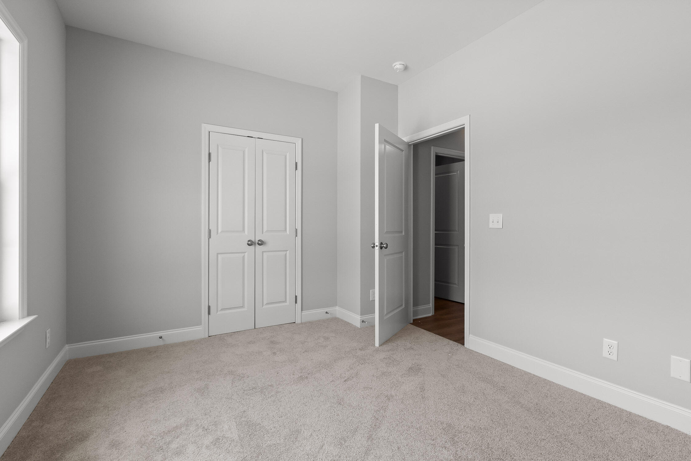 2579 Bannerman Lane, 6