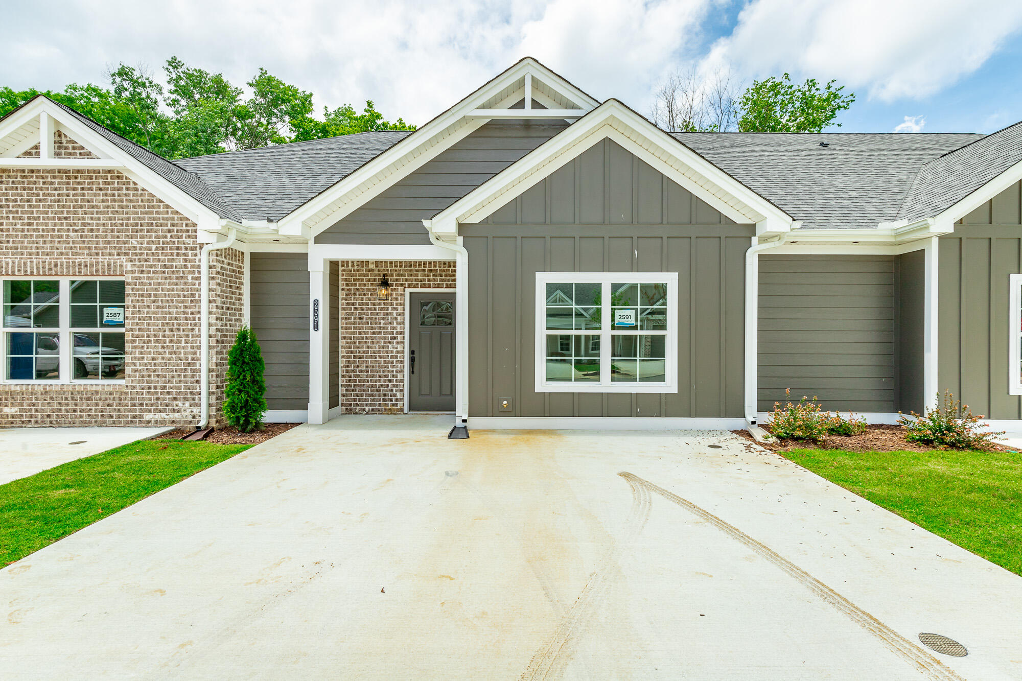 2579 Bannerman Lane, 6