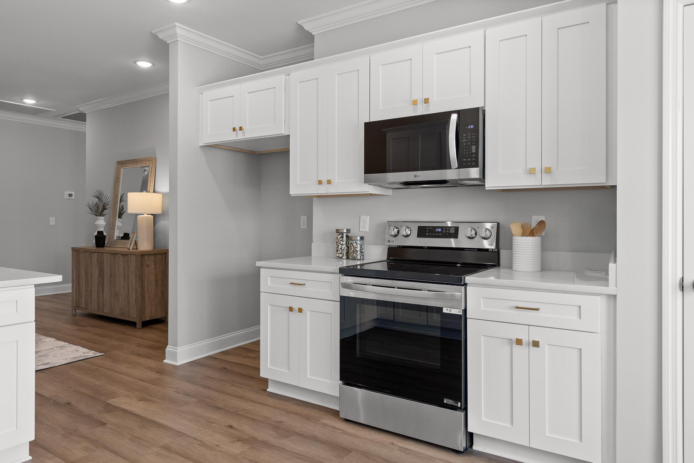 2579 Bannerman Lane, 6