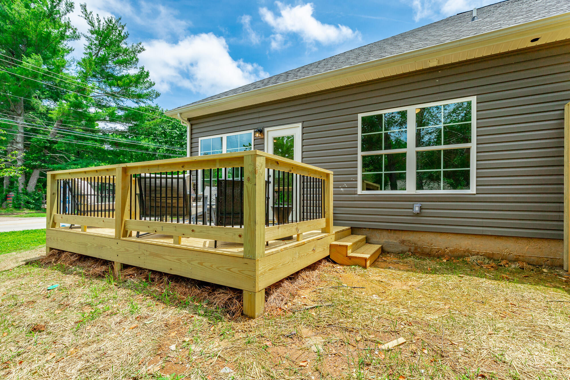 2579 Bannerman Lane, 6