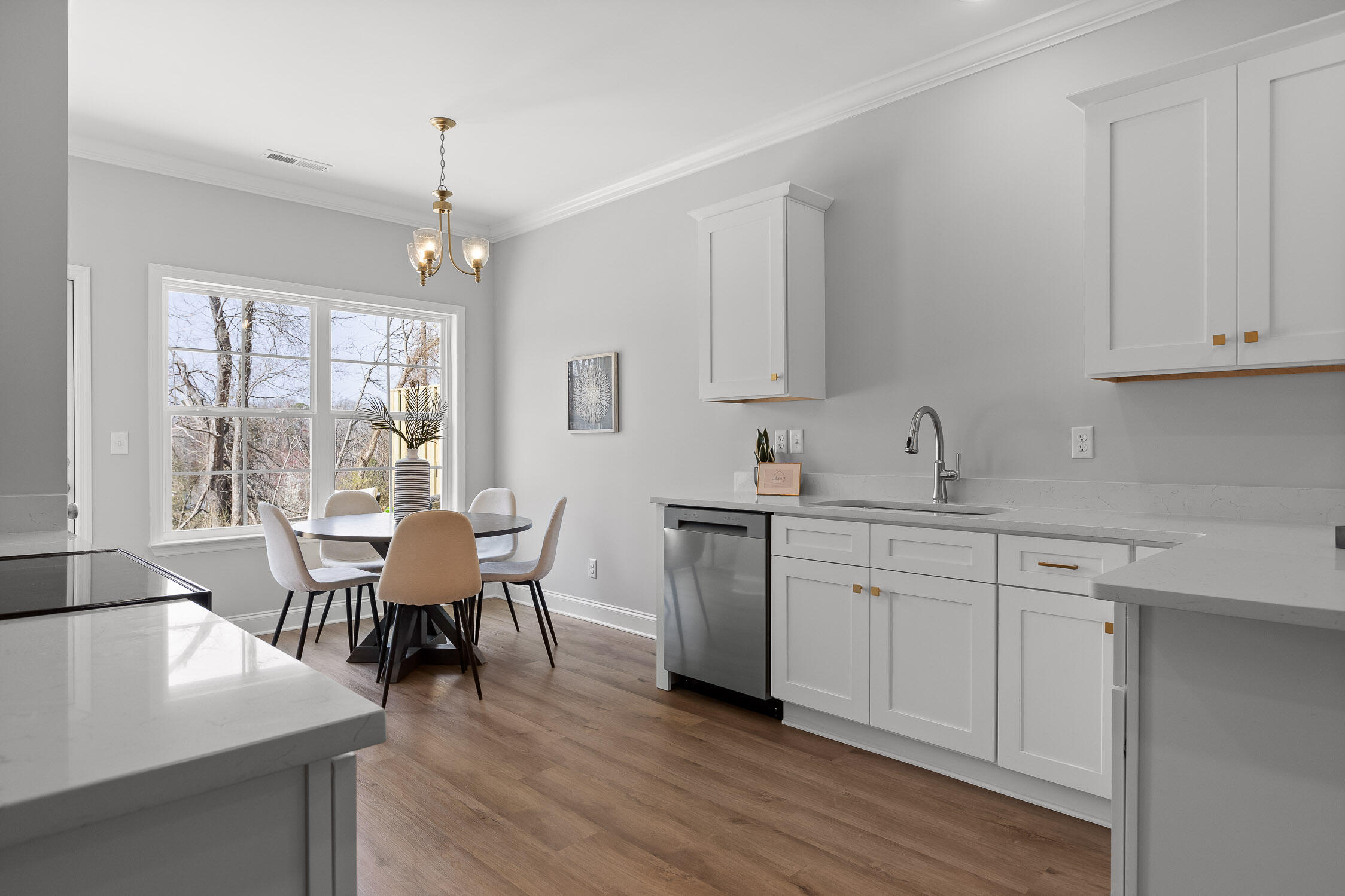 2579 Bannerman Lane, 6