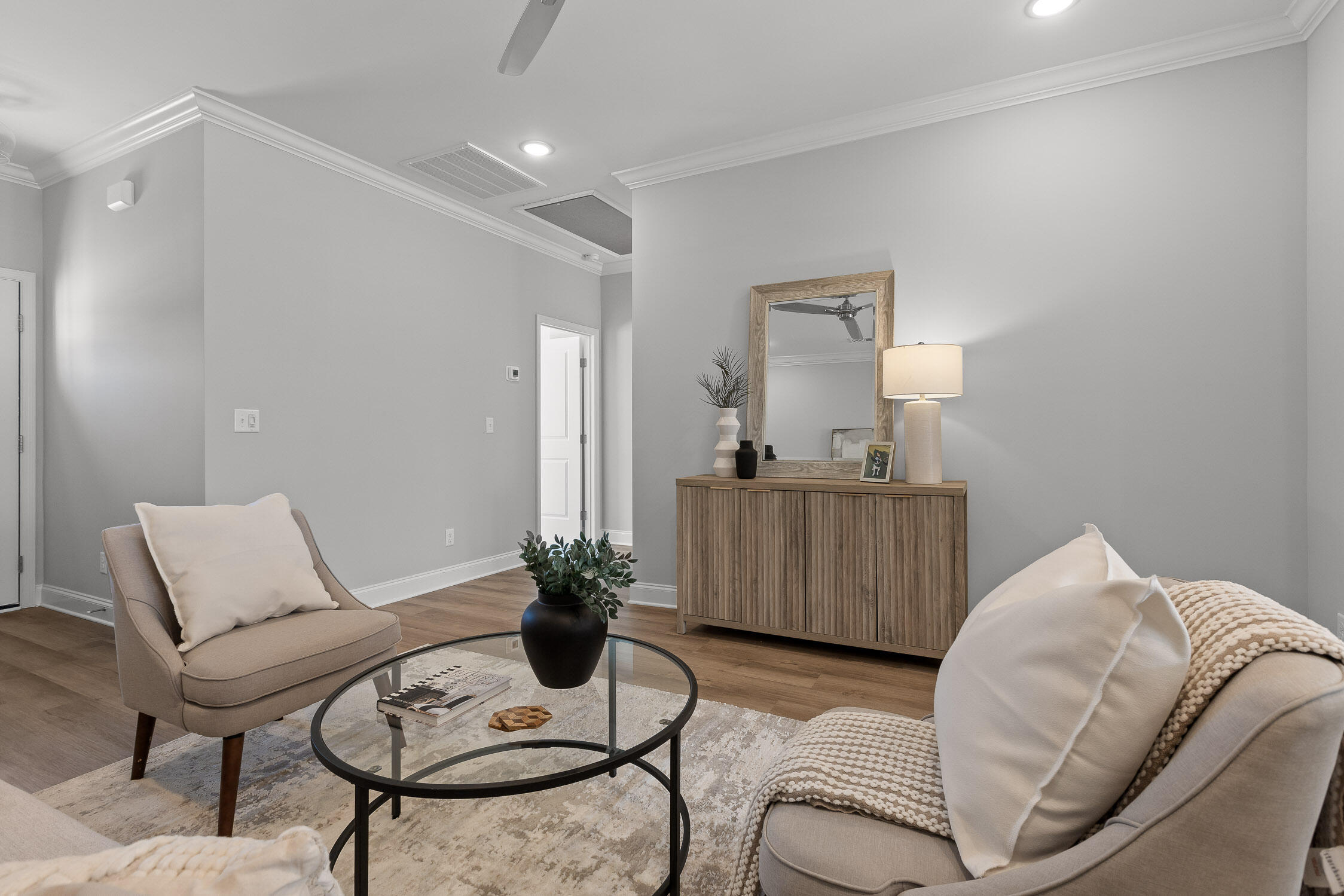 2579 Bannerman Lane, 6