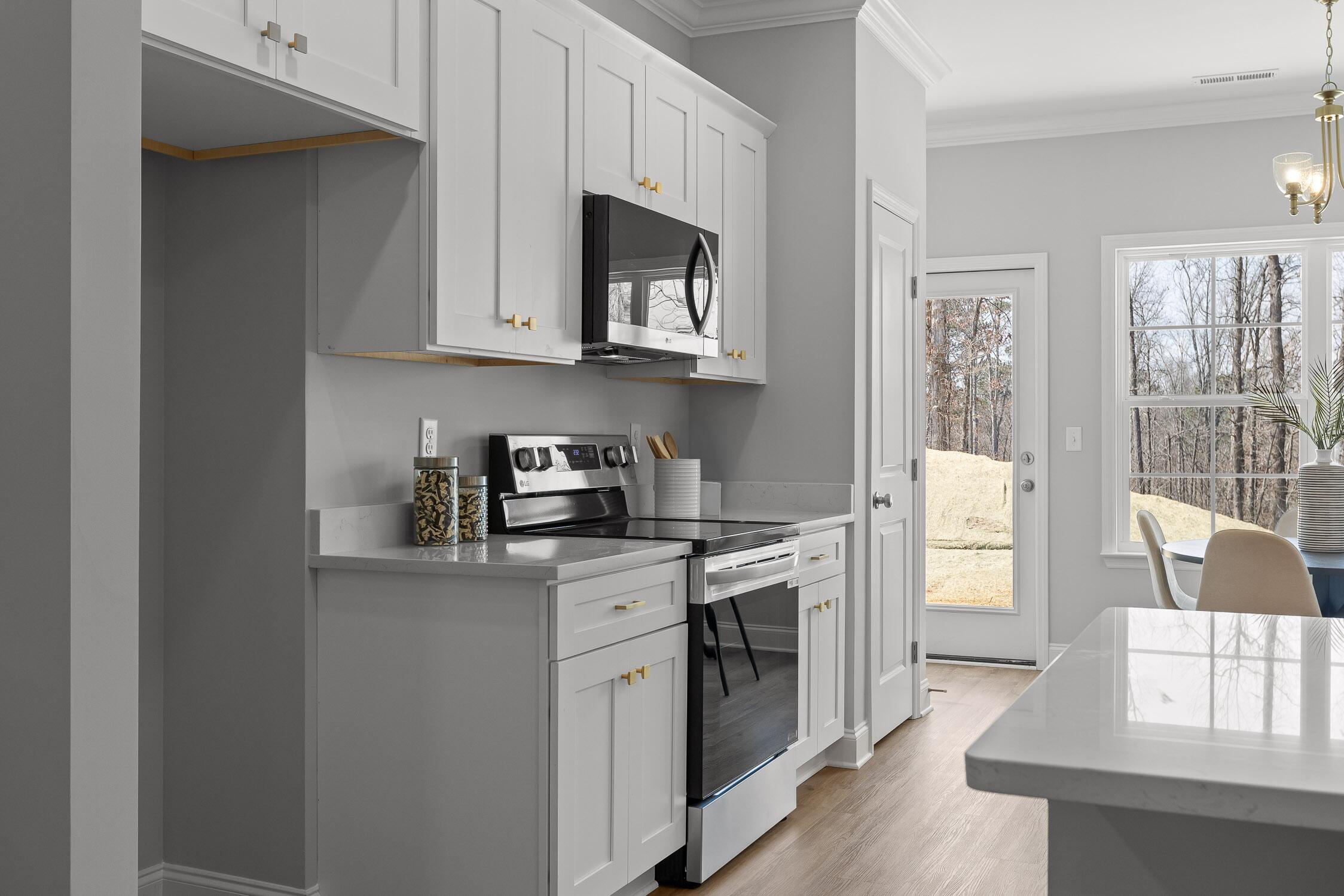 2579 Bannerman Lane, 6