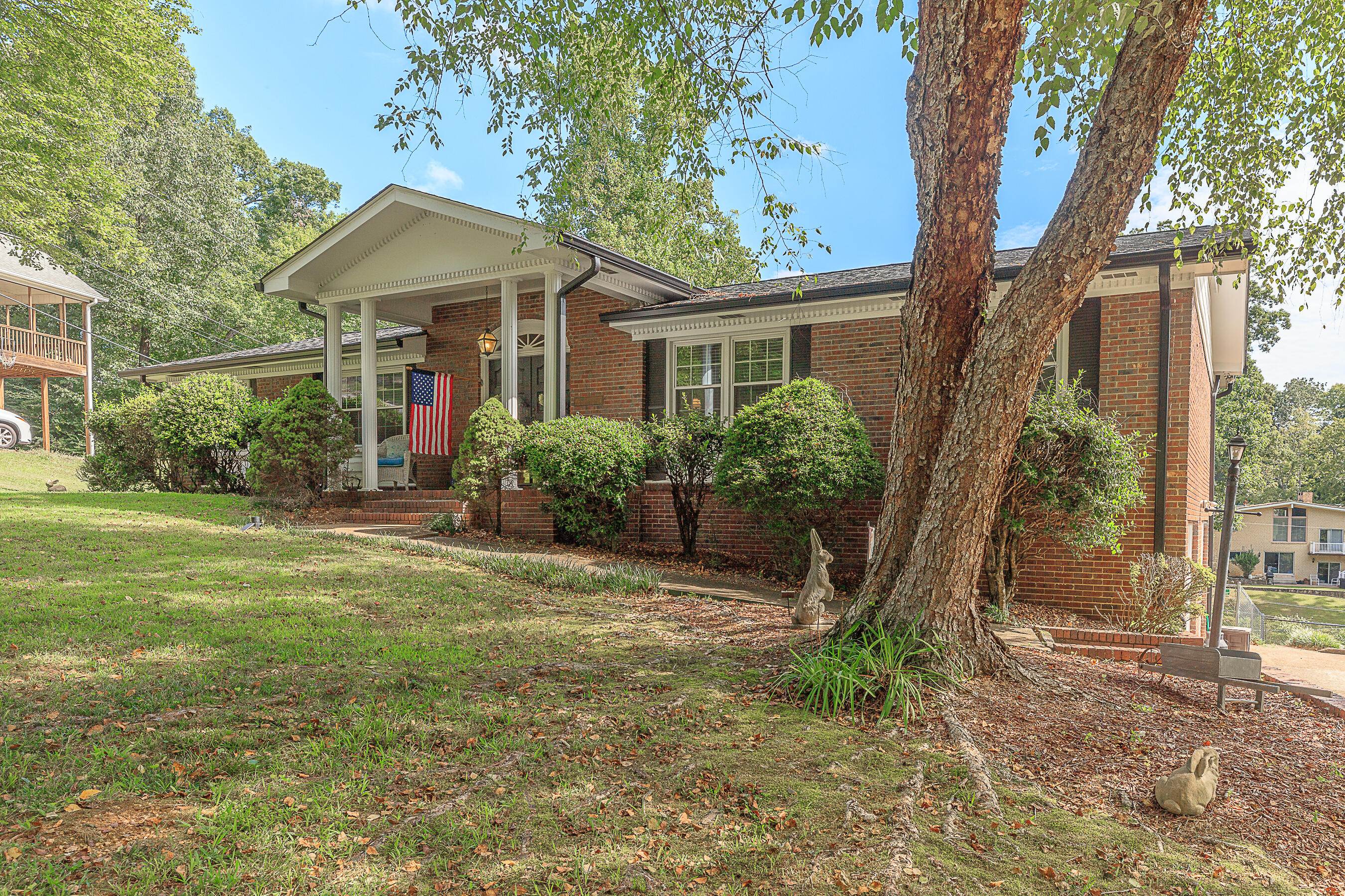 5807 Northshore Circle