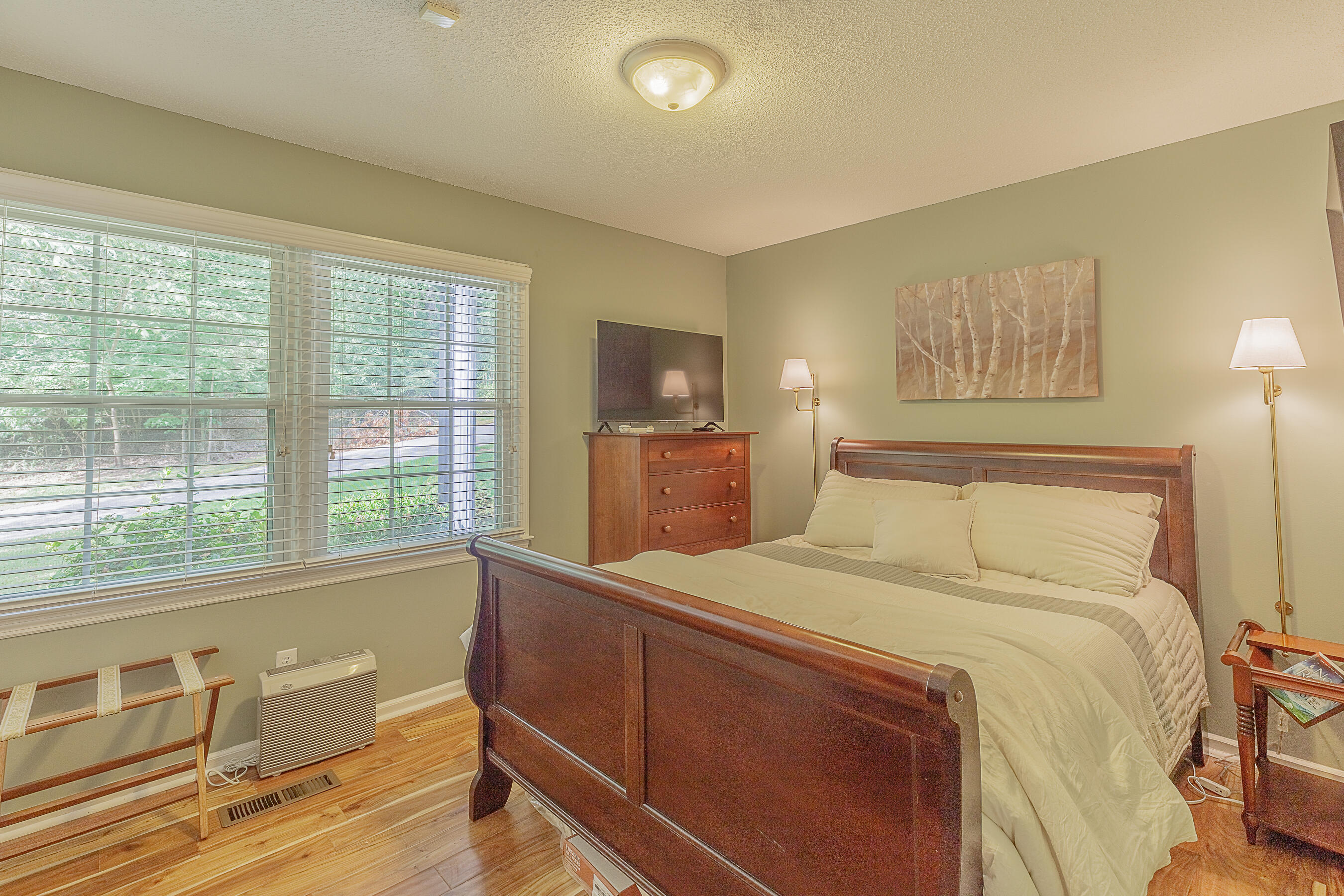 5807 Northshore Circle
