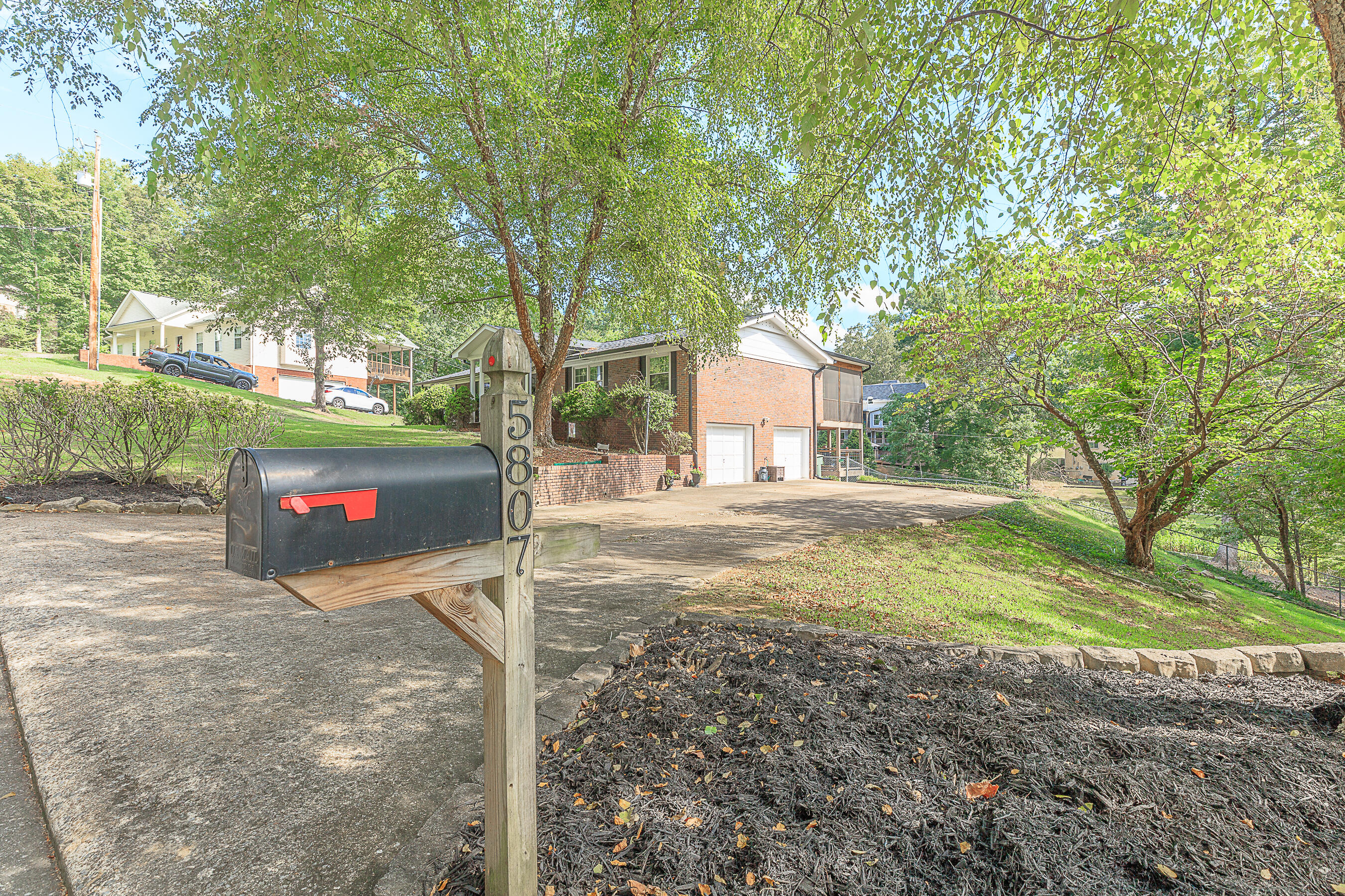 5807 Northshore Circle