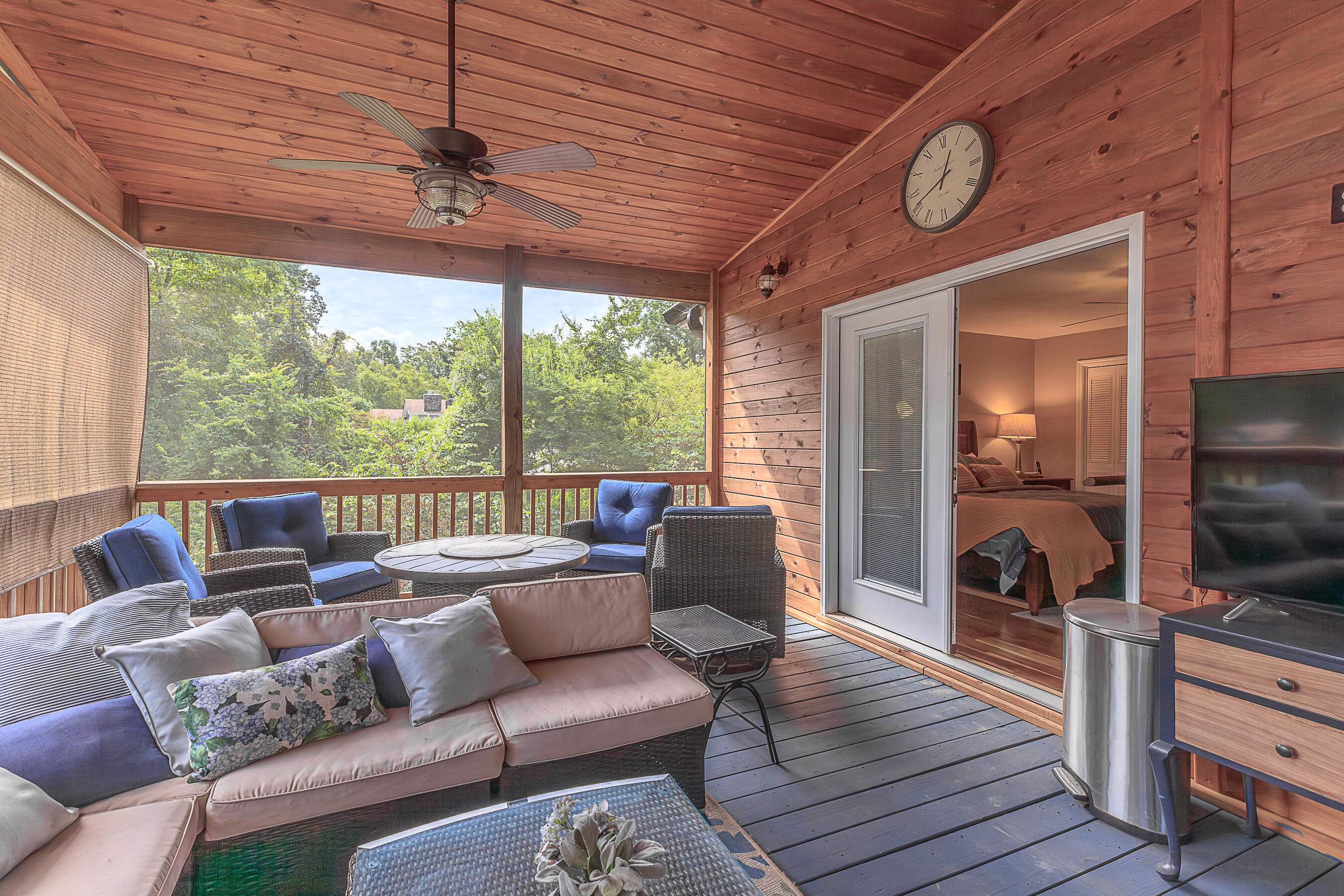 5807 Northshore Circle