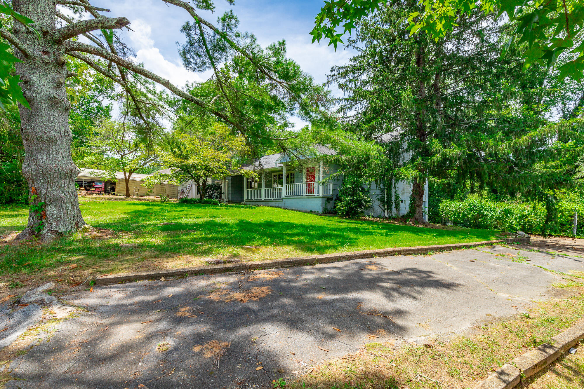 808 Linden Hall Road