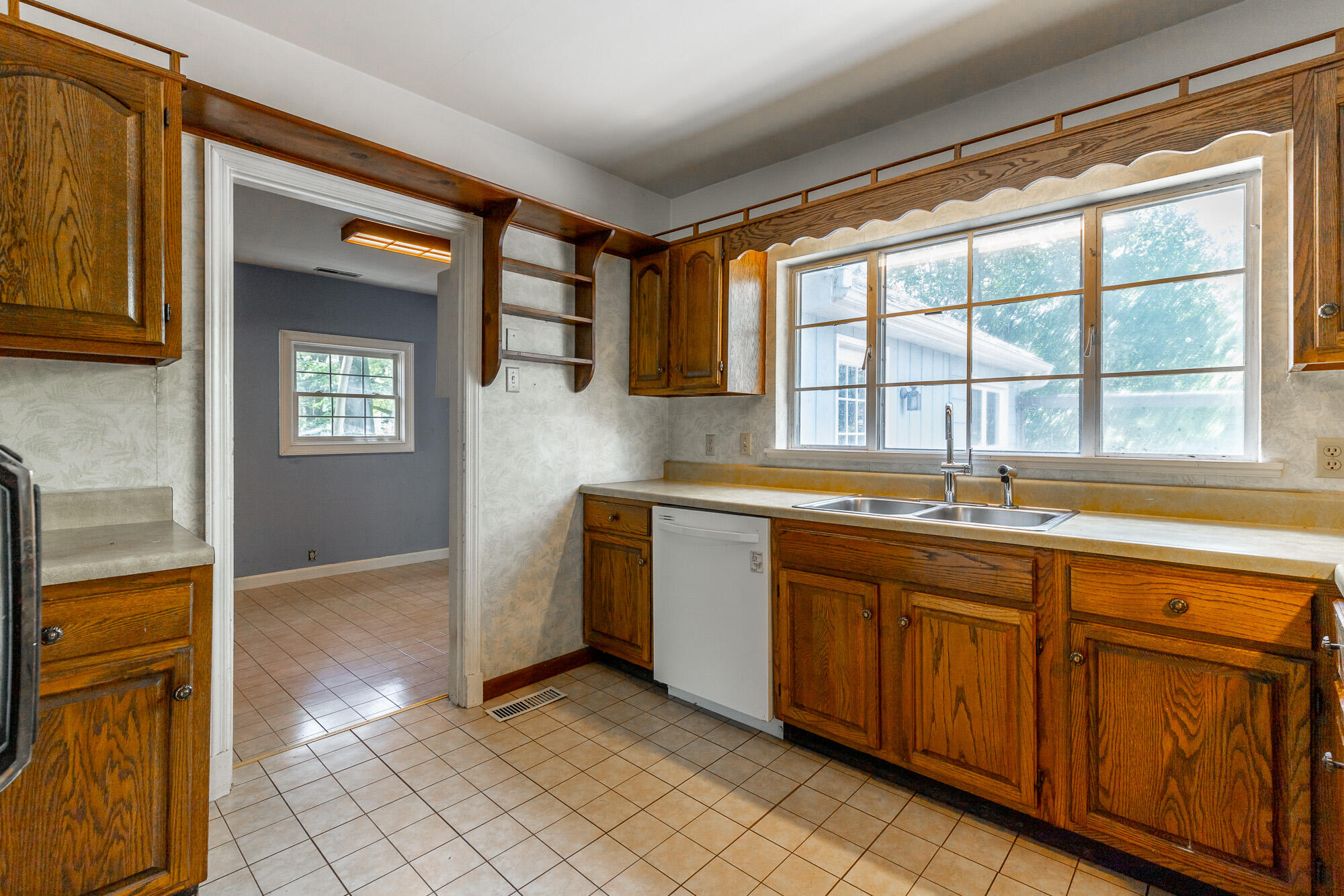 808 Linden Hall Road