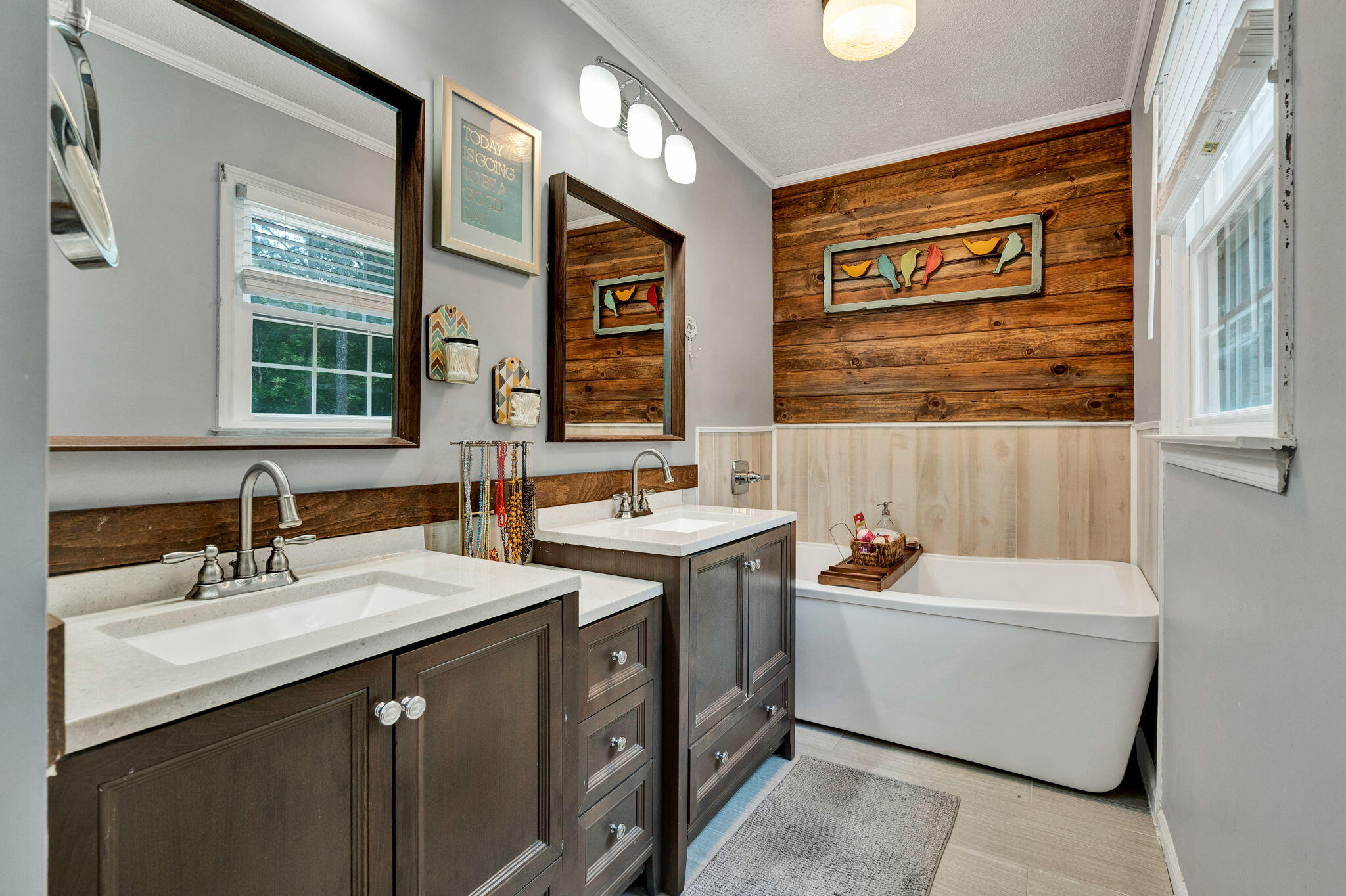 201 Triplett Circle NW