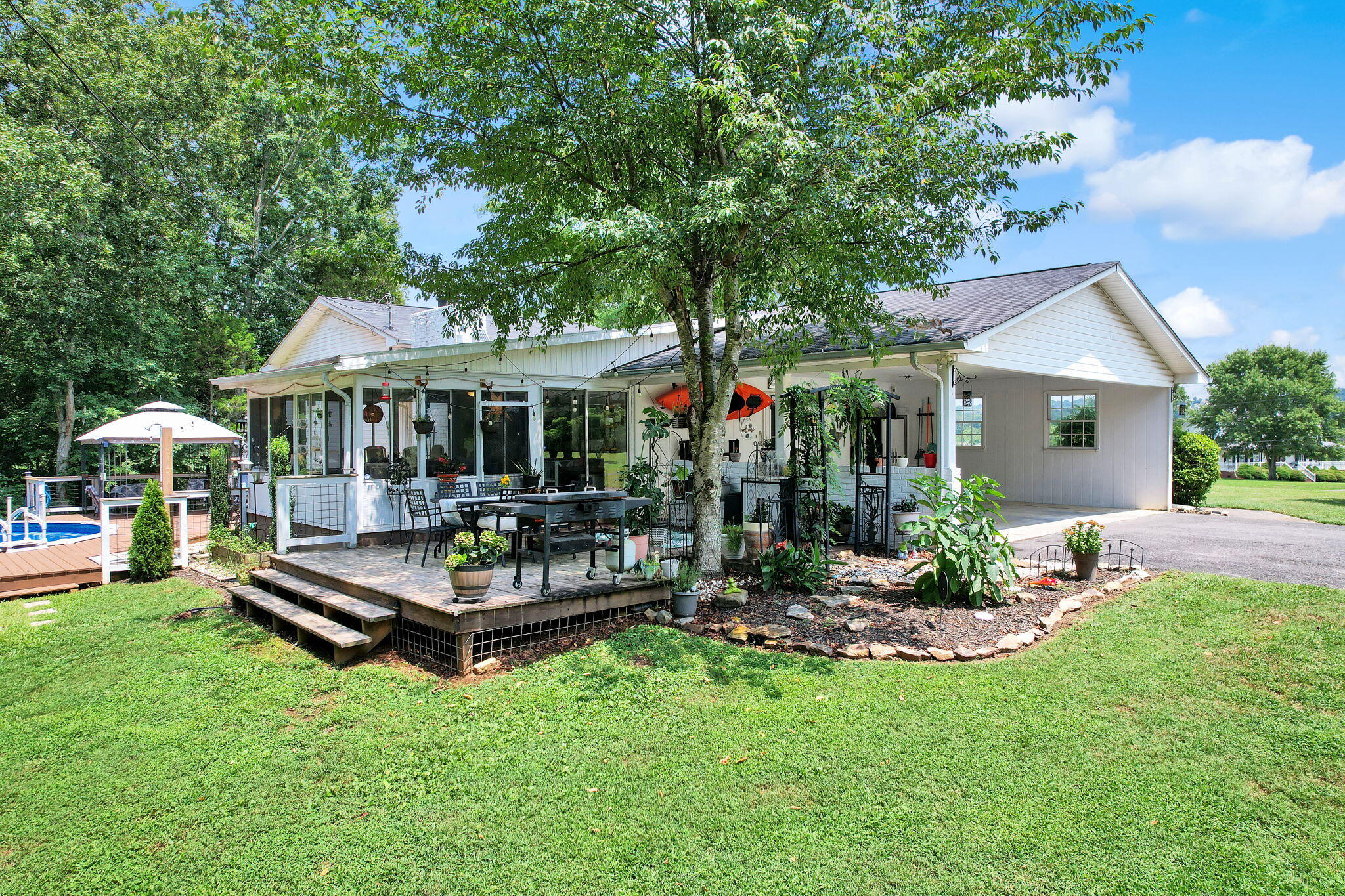 201 Triplett Circle NW