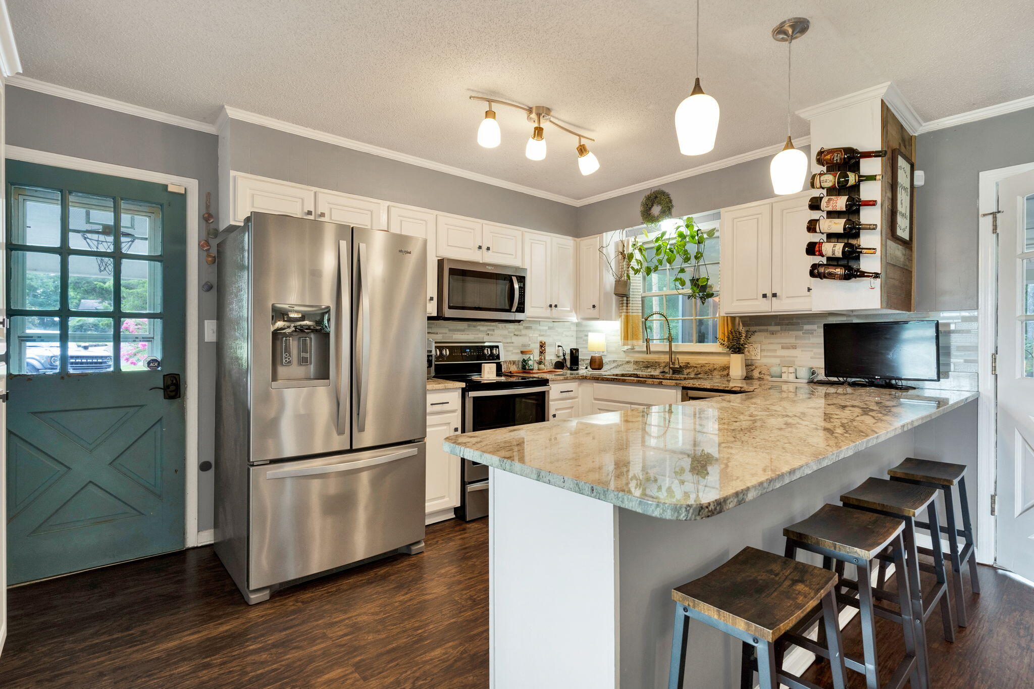 201 Triplett Circle NW