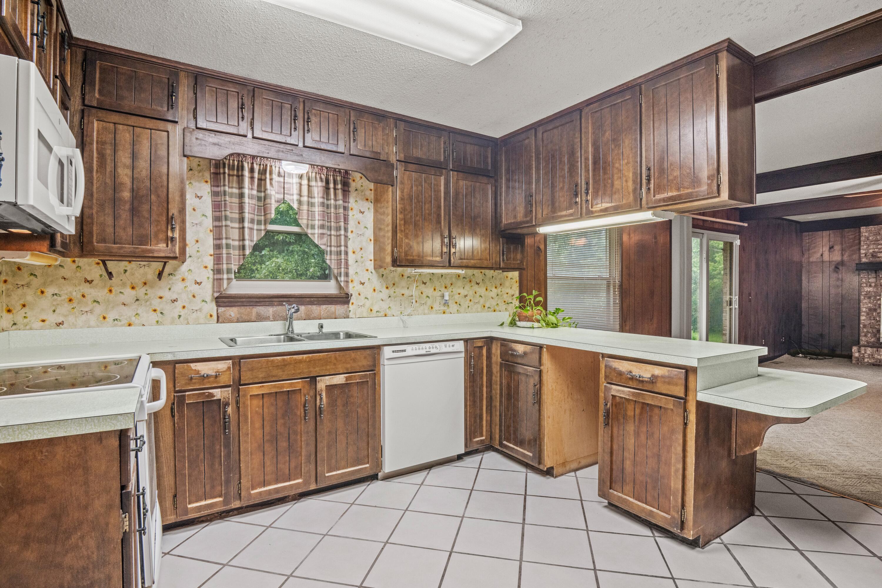 557 Alvin York Highway