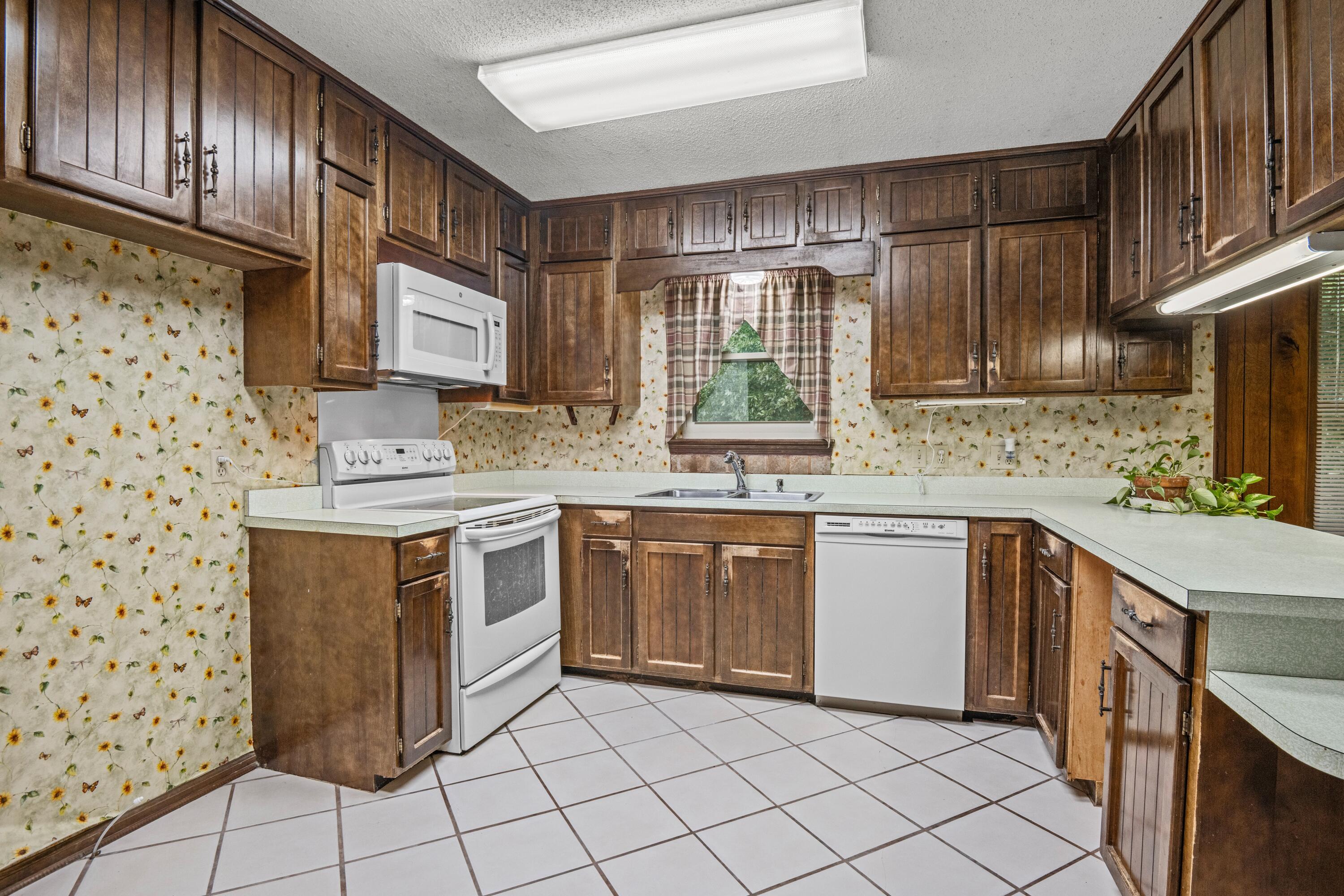 557 Alvin York Highway