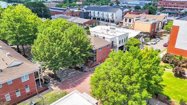 201 W 17th Street