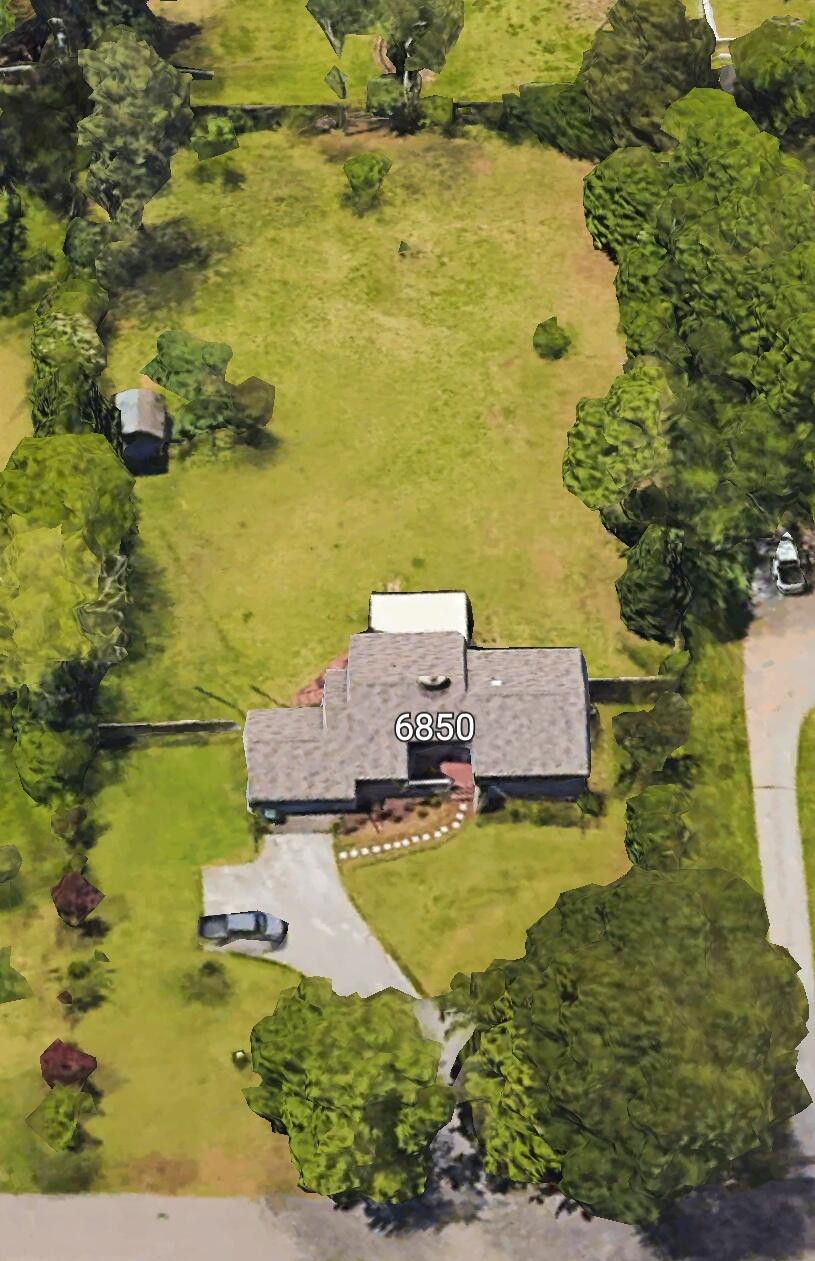 6850 Hickory Lane