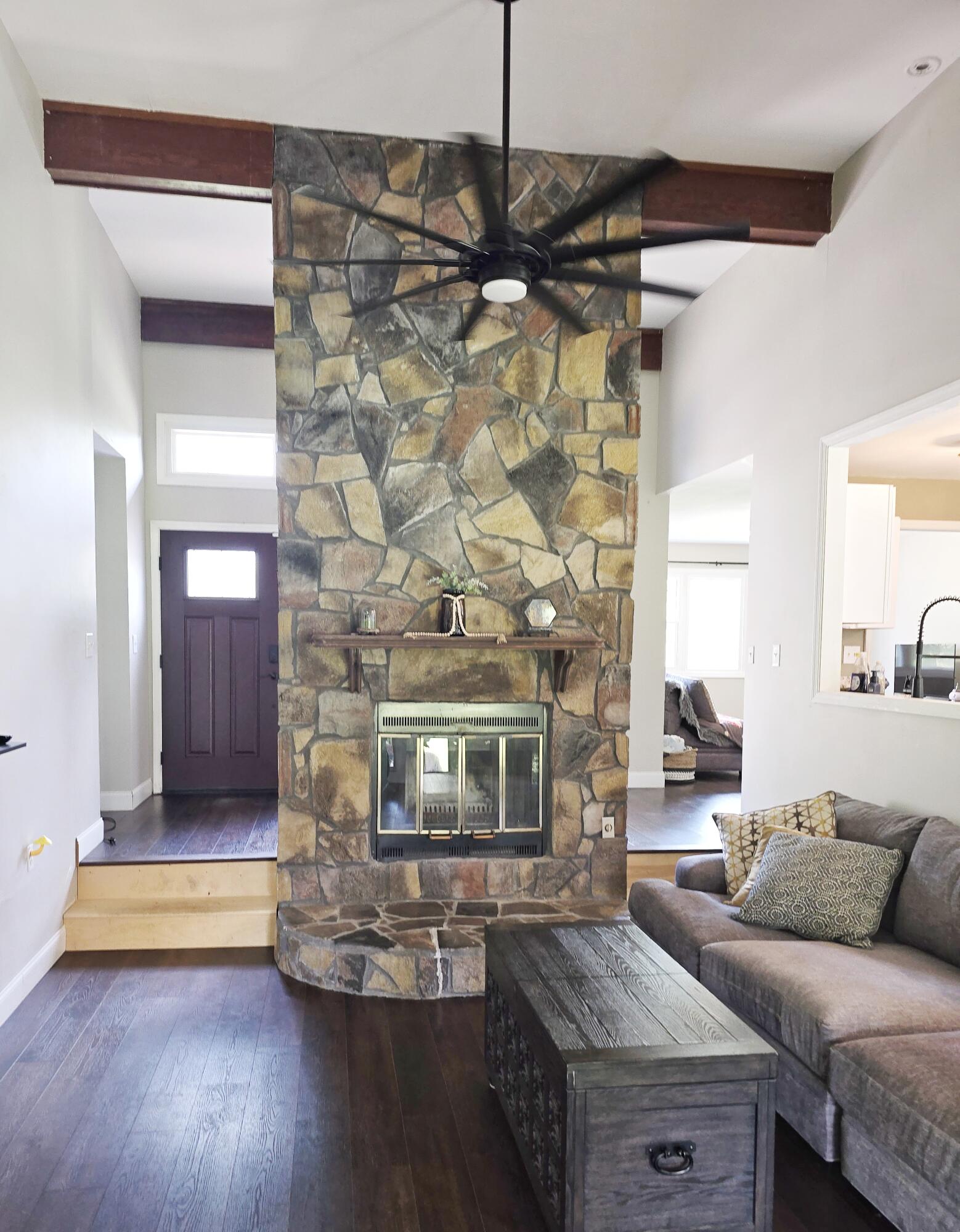 6850 Hickory Lane