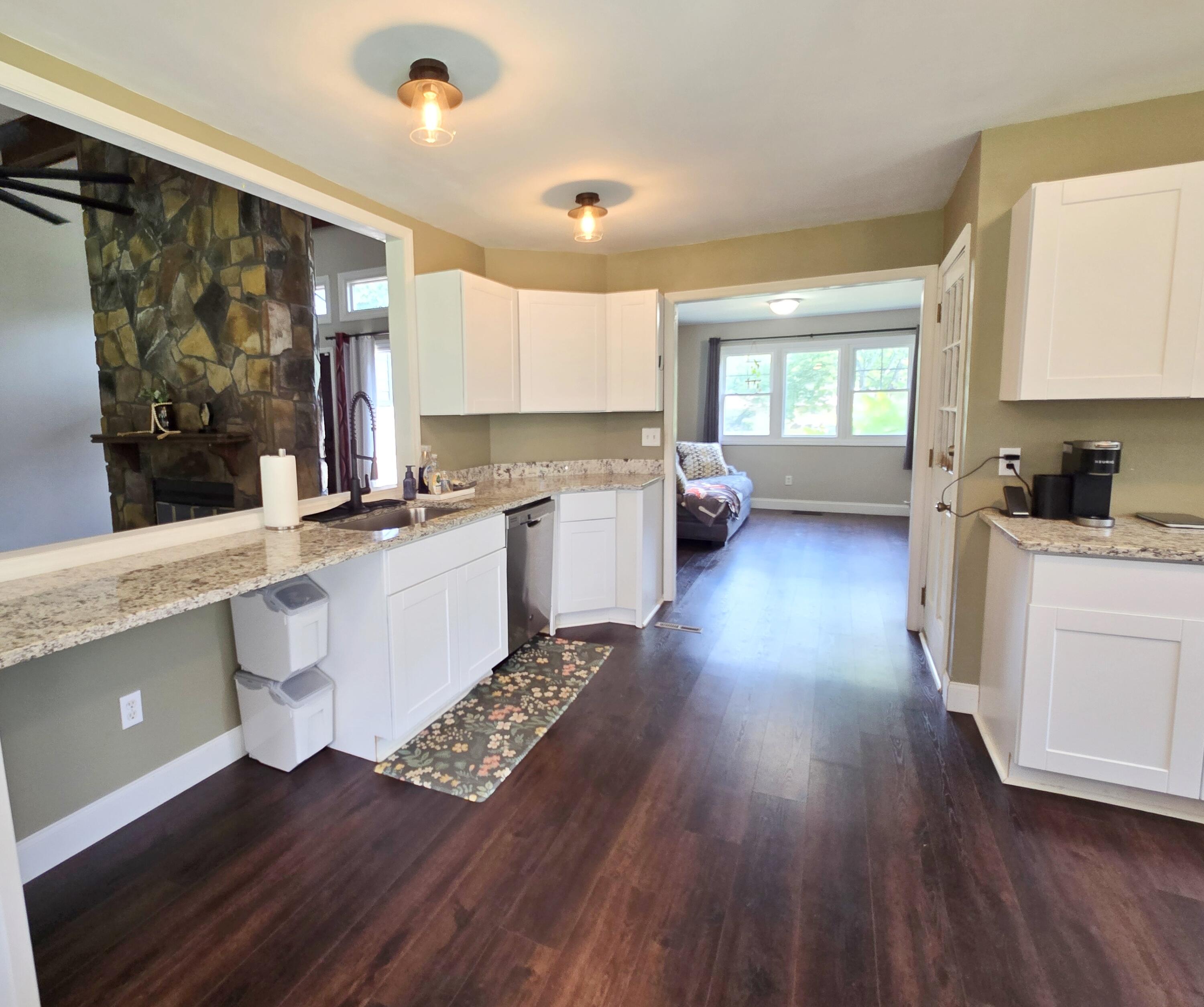 6850 Hickory Lane