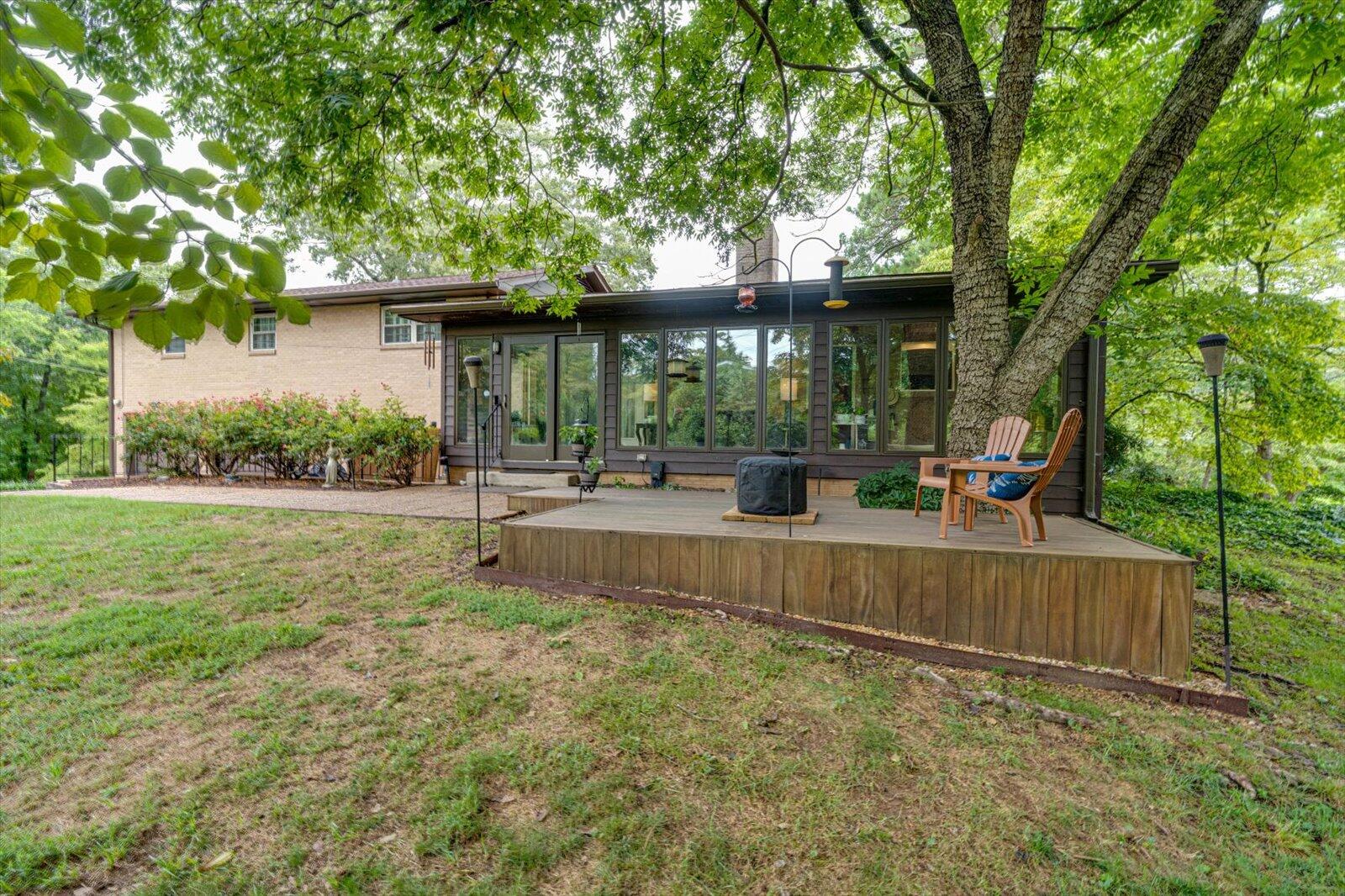 3902 Kings Road