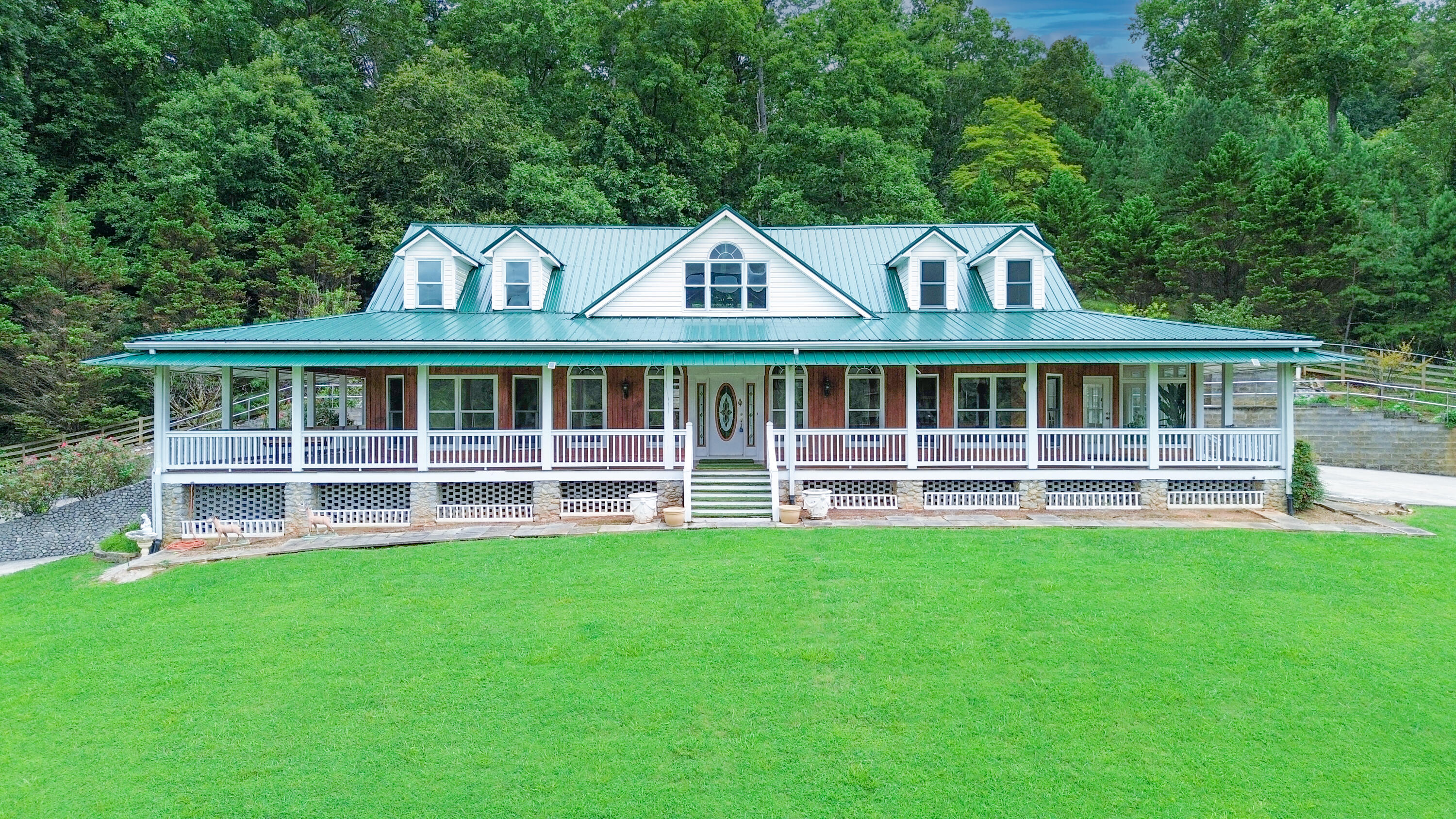 794 Cureton Mill Road