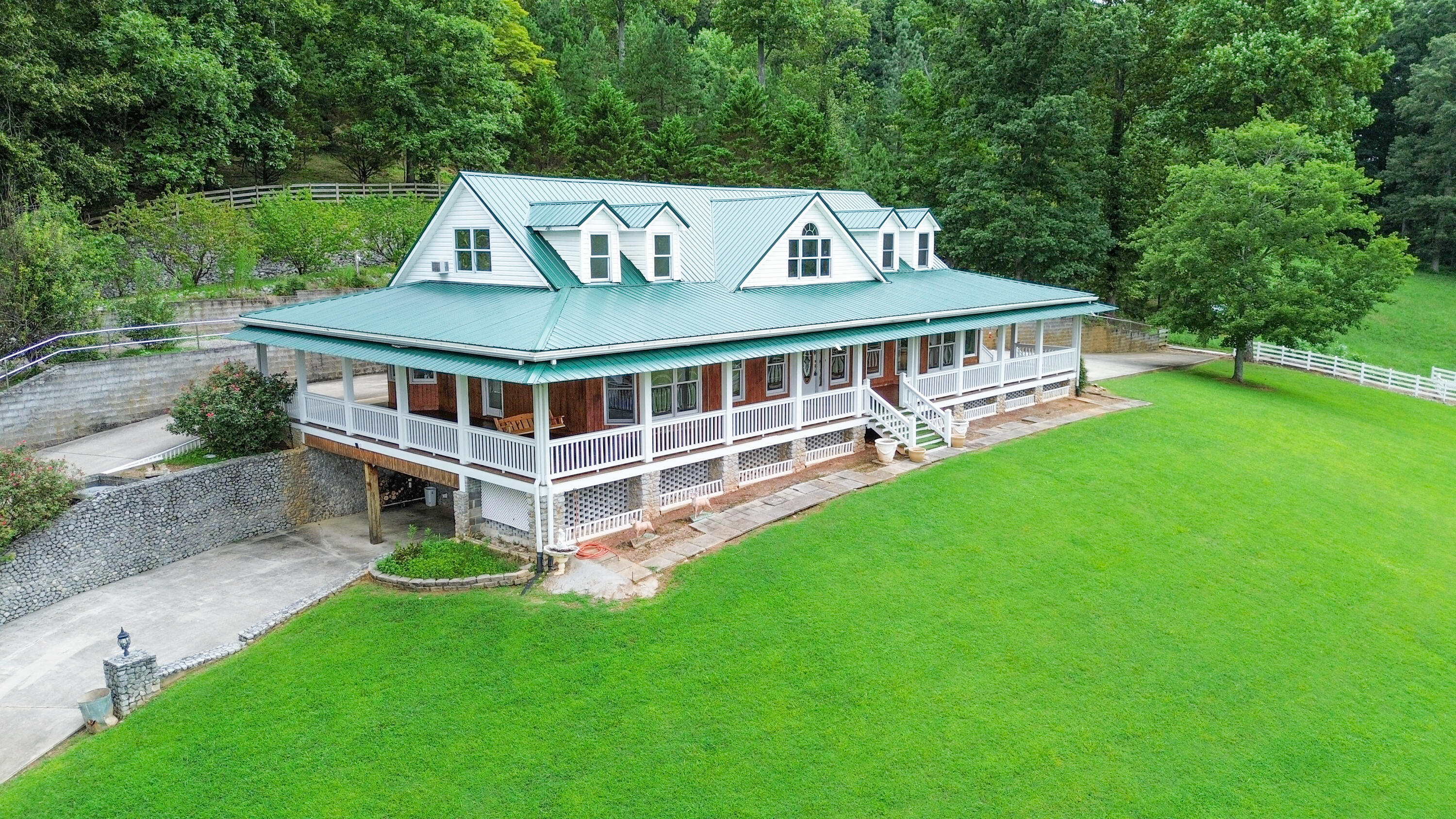 794 Cureton Mill Road