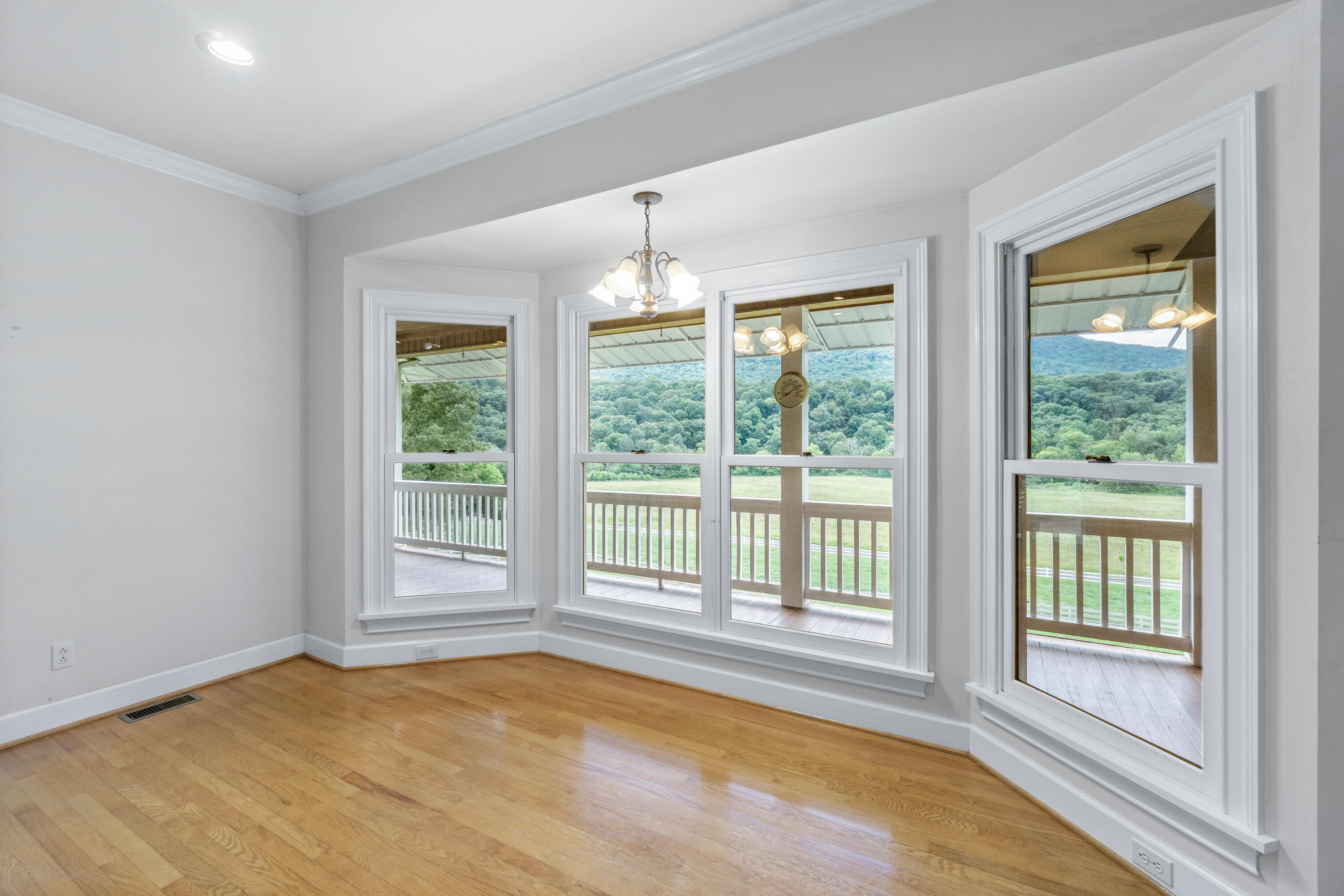 794 Cureton Mill Road