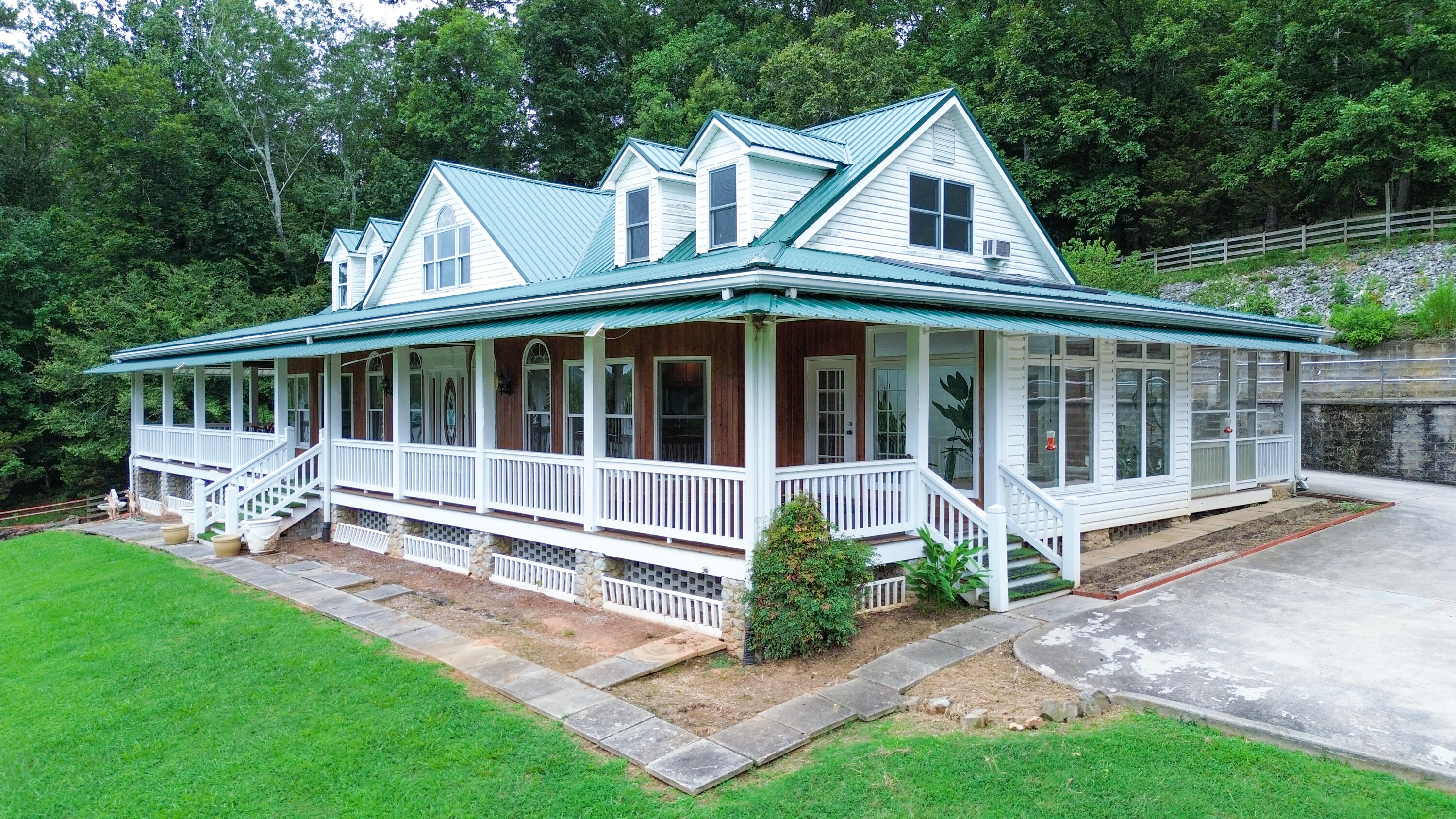 794 Cureton Mill Road