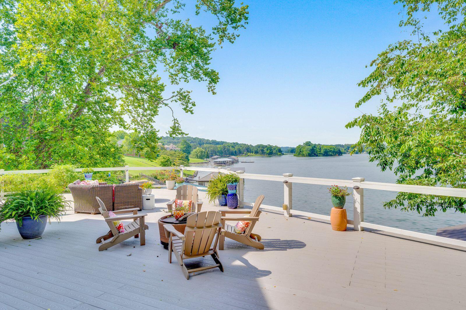 3418 Gold Point Circle S