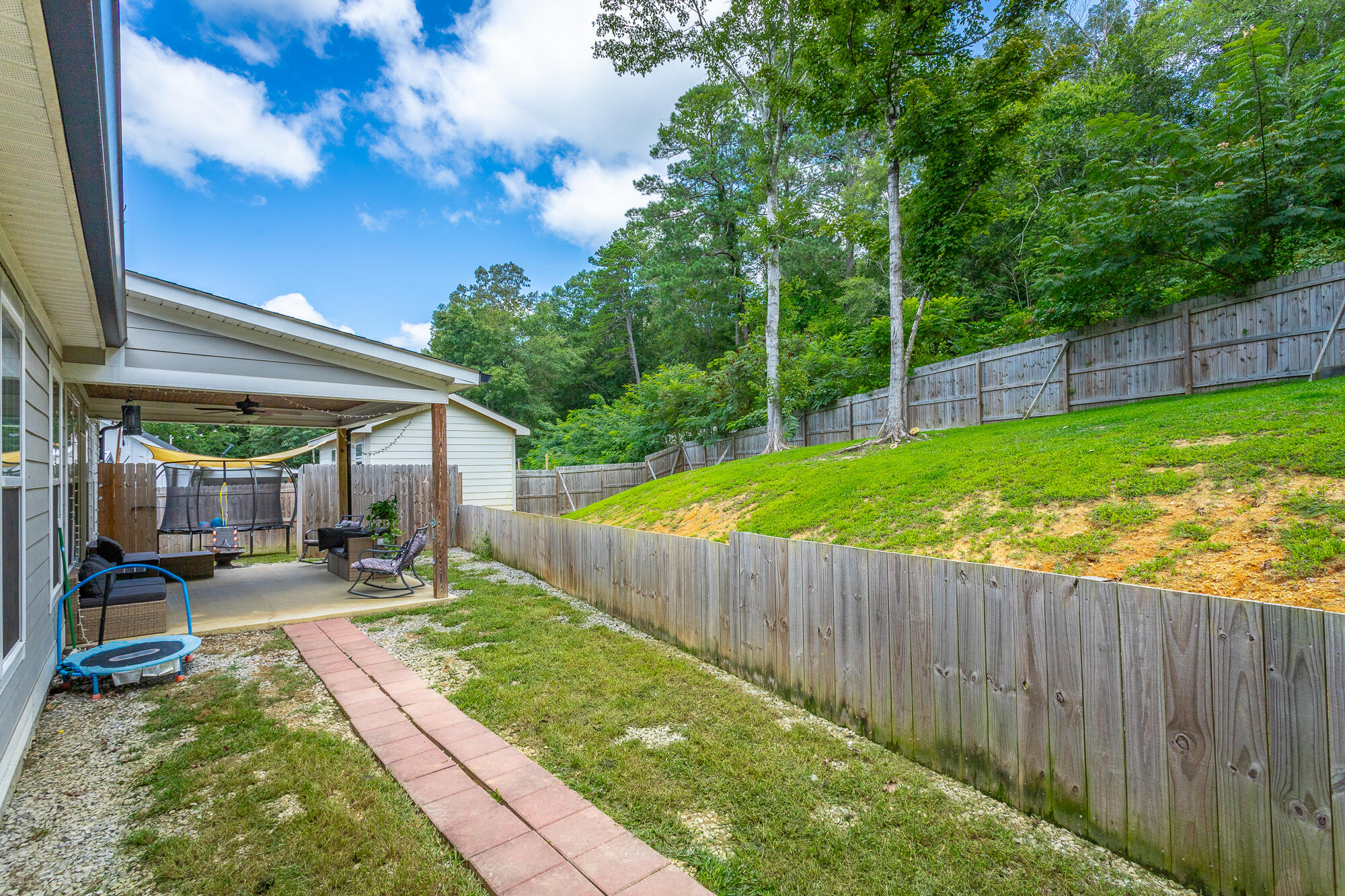 1909 Old Lafayette Road