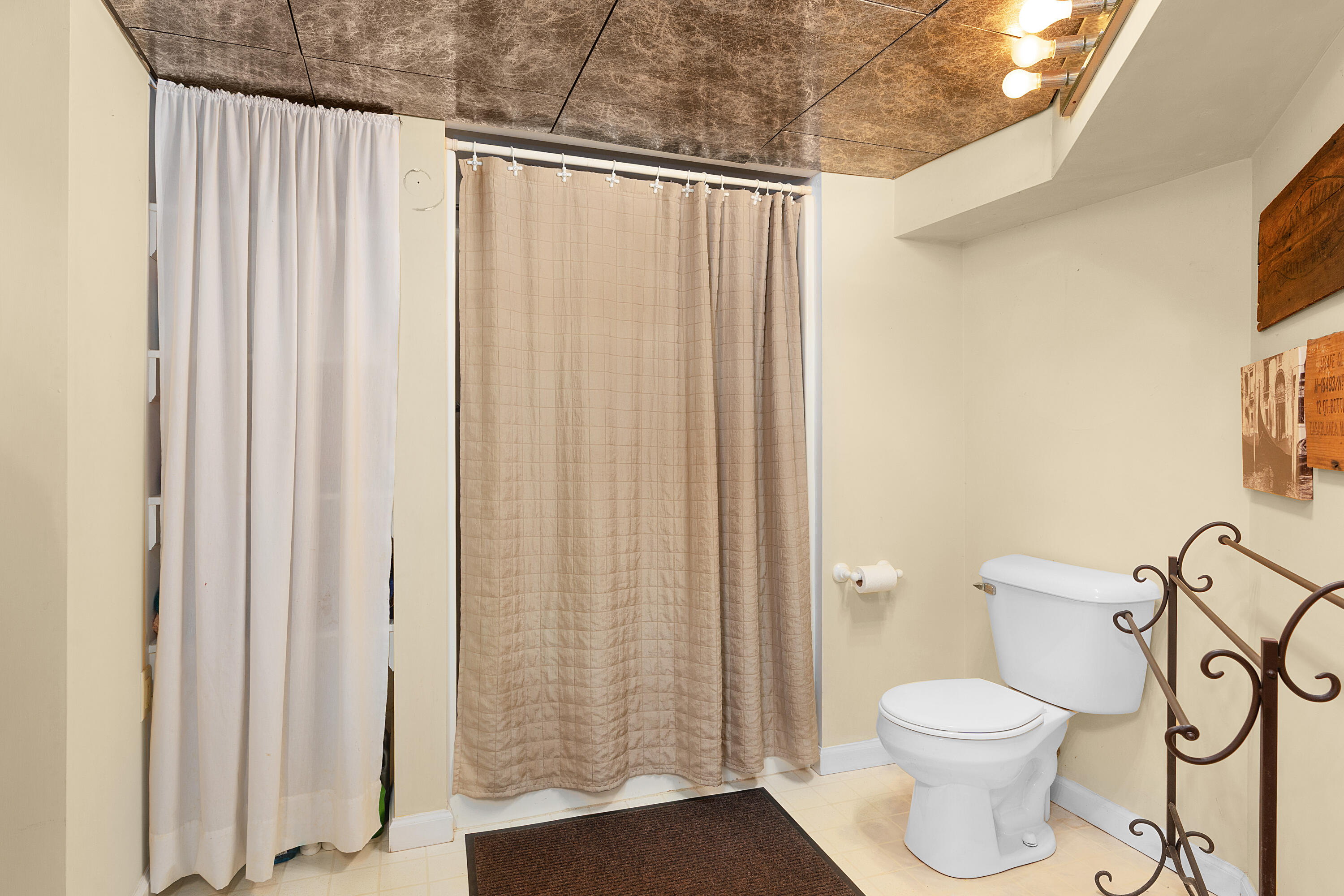 4910 Bal Harbor Circle