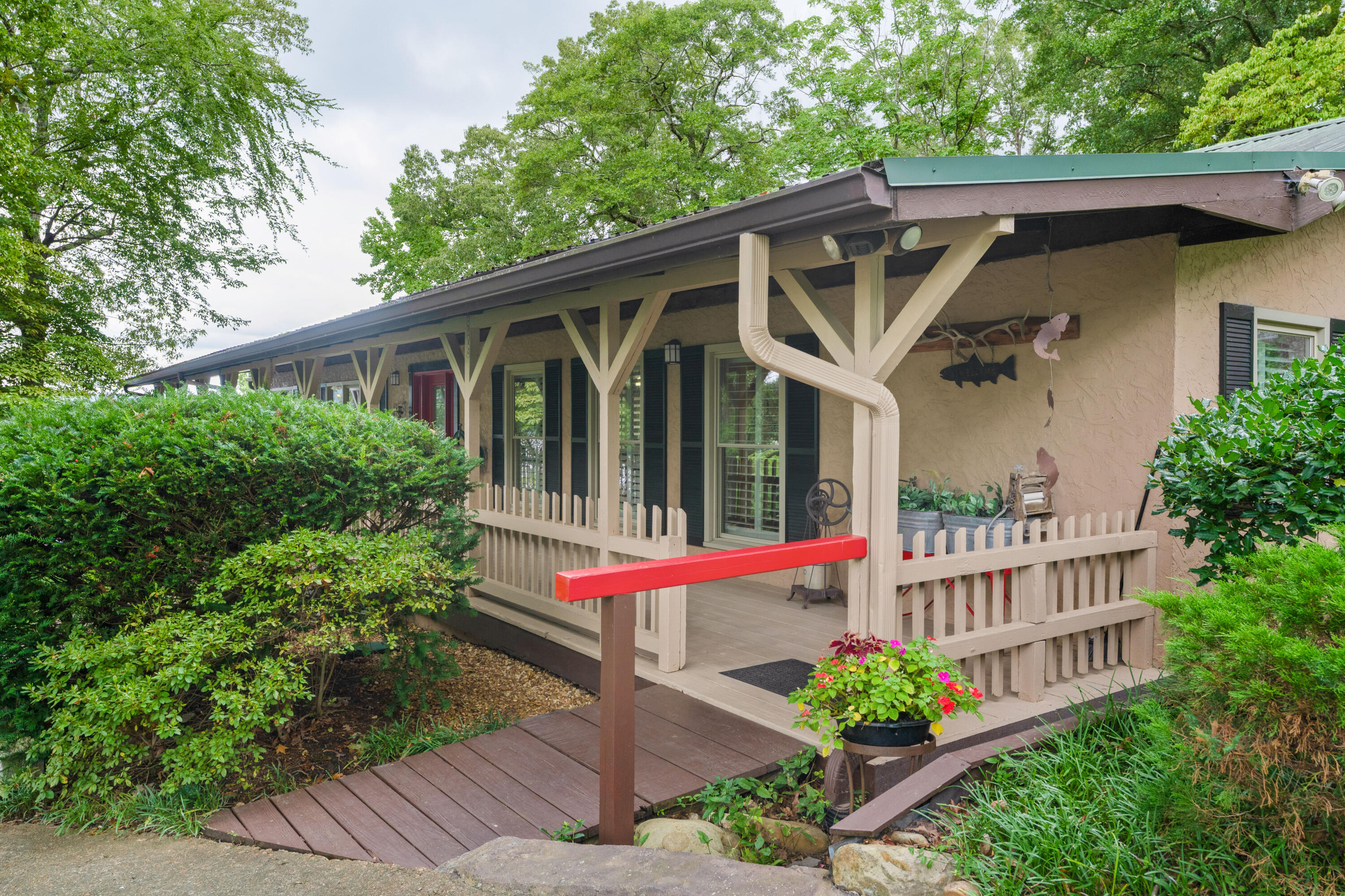 4910 Bal Harbor Circle