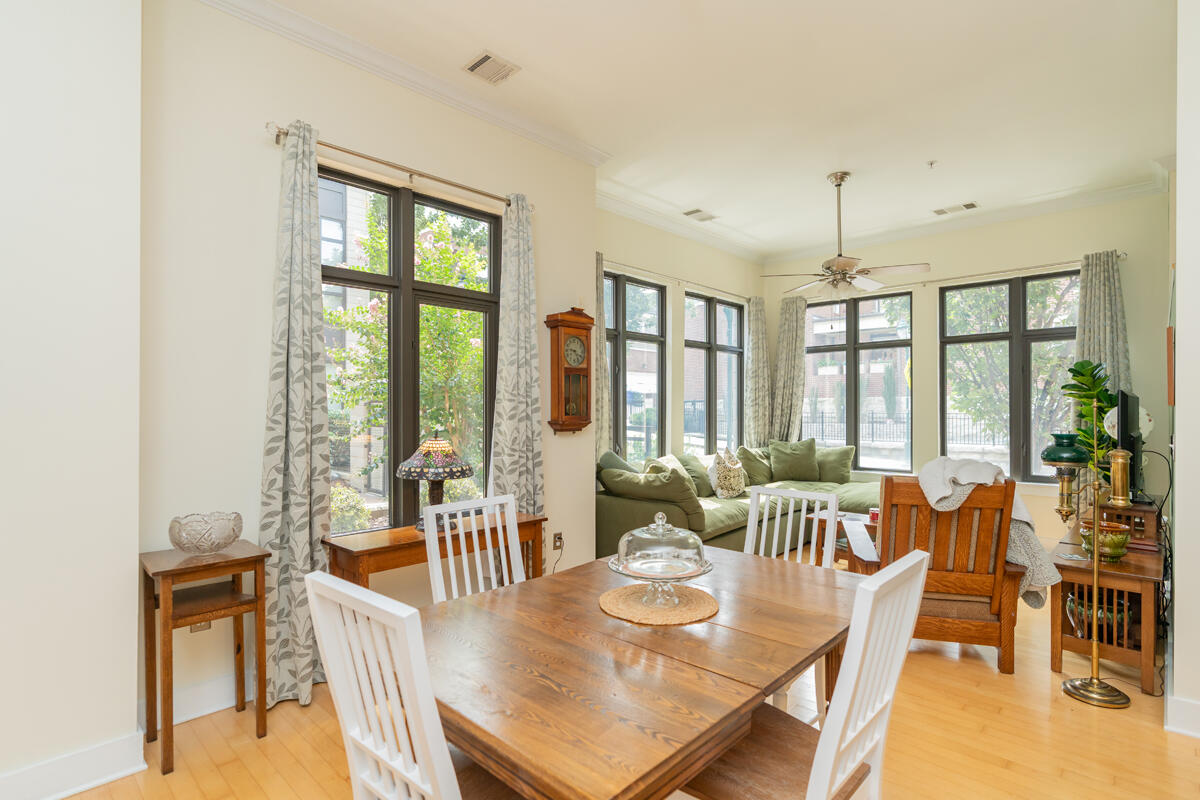 129 Walnut Street, Unit 022